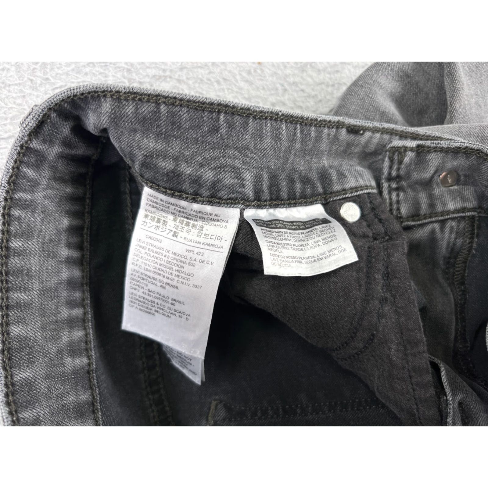 Levi's Levi's Women's Denim Jeans Skinny Fit 28 Black 700 Series High Rise Taper Fall Womens Size 28" / US 6 / IT 42 - 5 Thumbnail