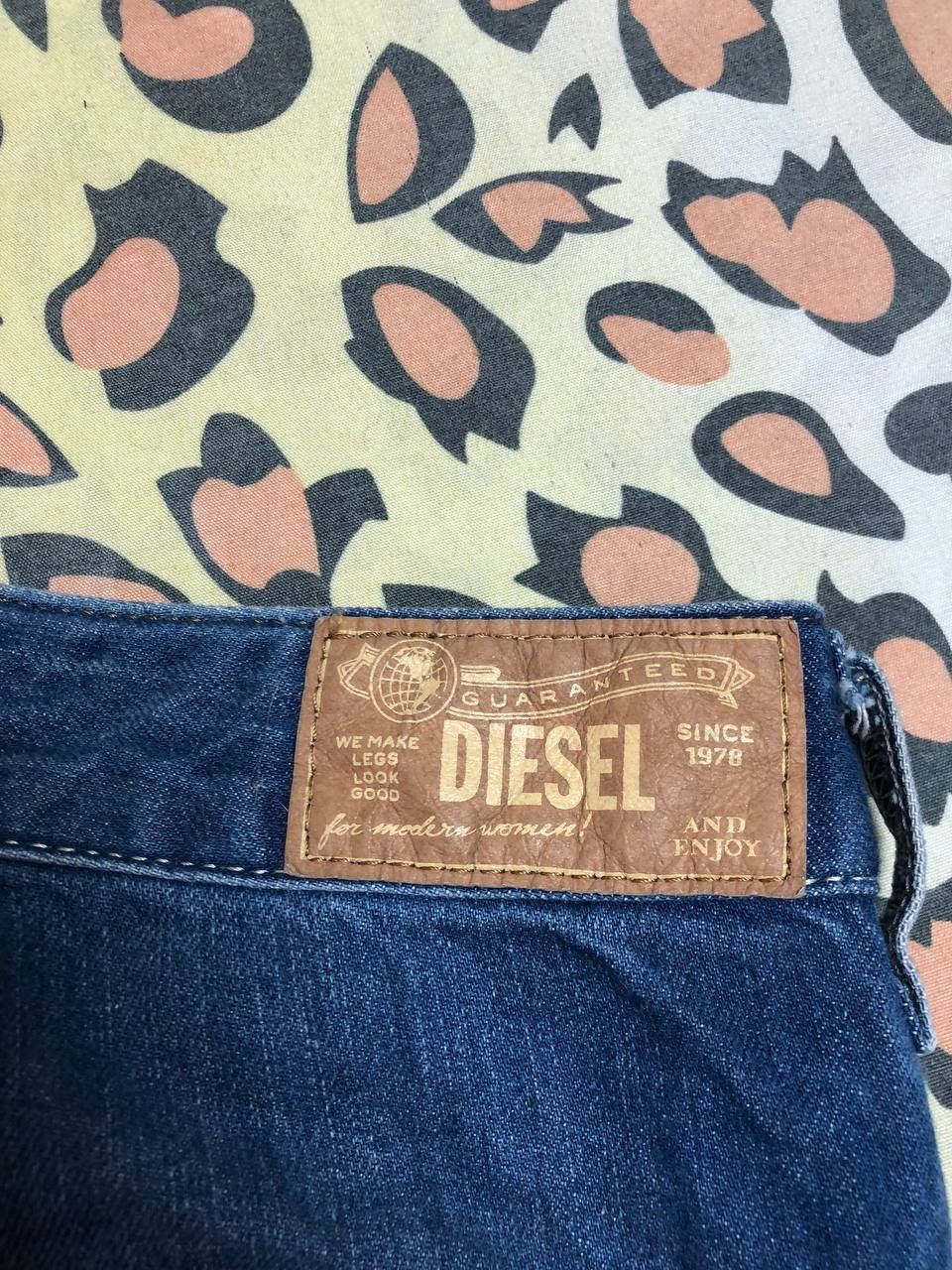 Diesel Vintage Diesel Japanese Style Y2K Flared Jeans Pants Hype Size US 26 / EU 42 - 4 Thumbnail
