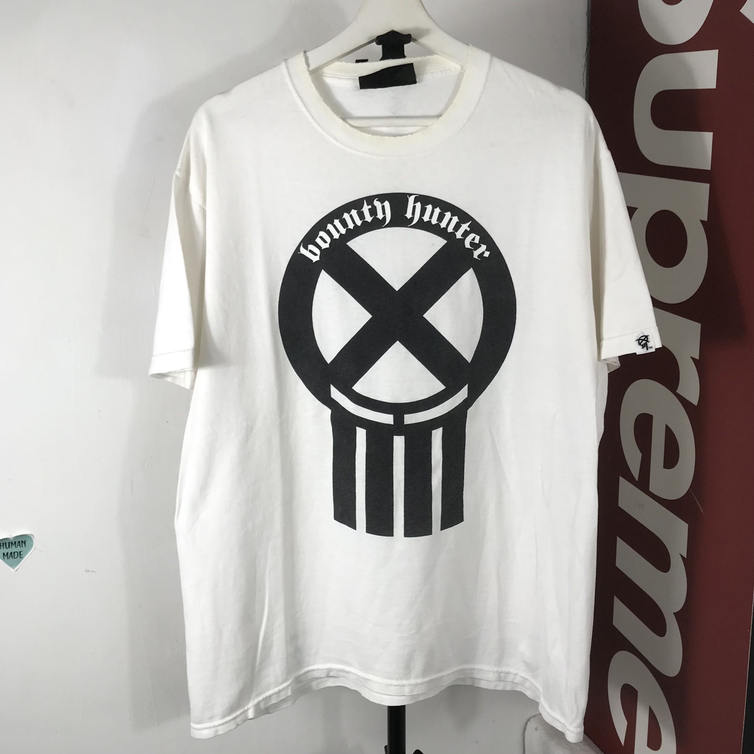 Bounty Hunter Vintage thrashed bounty hunter skull iconic big logo tshirt Size US L / EU 52-54 / 3 - 1 Thumbnail
