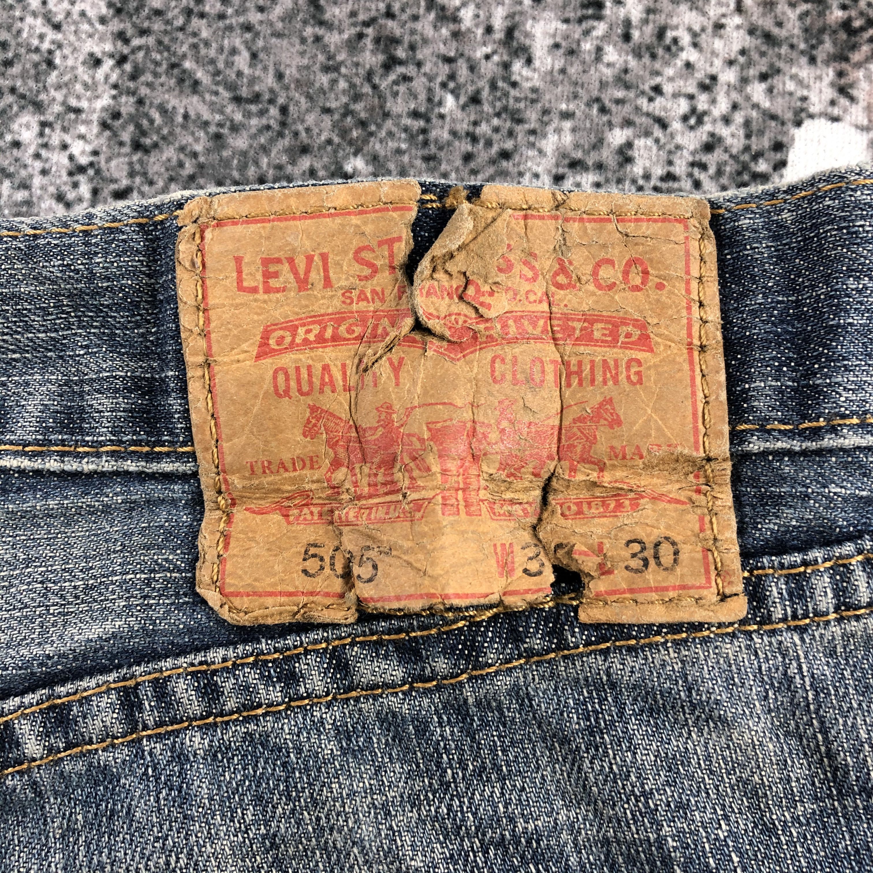 Levi's Vintage Levis 505 Jeans Faded Blue Denim KJ978 Size US 33 - 5 Thumbnail