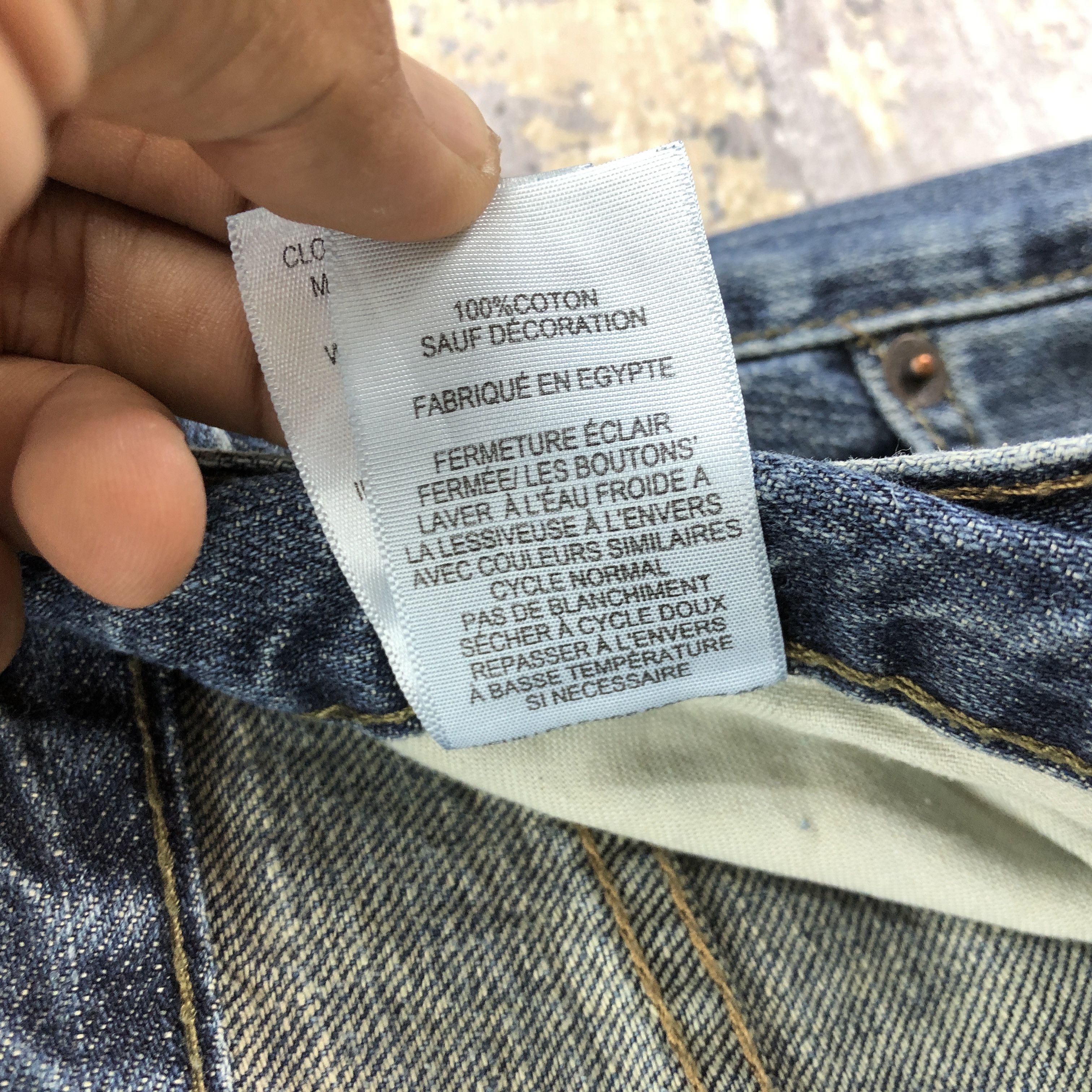 Levi's × Vintage Vintage Y2K Levis Faded Jeans Levi's Light Wash Denim Size US 32 / EU 48 - 10 Thumbnail