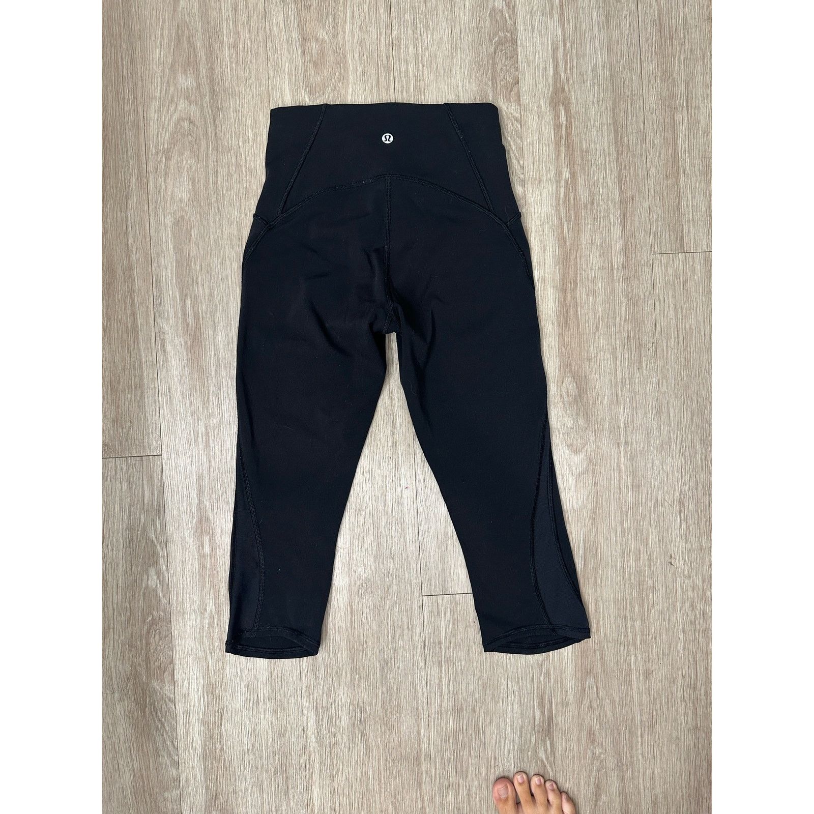 Lululemon Lululemon Cropped Legging With Mesh Detail Size 27" / US 4 / IT 40 - 3 Thumbnail