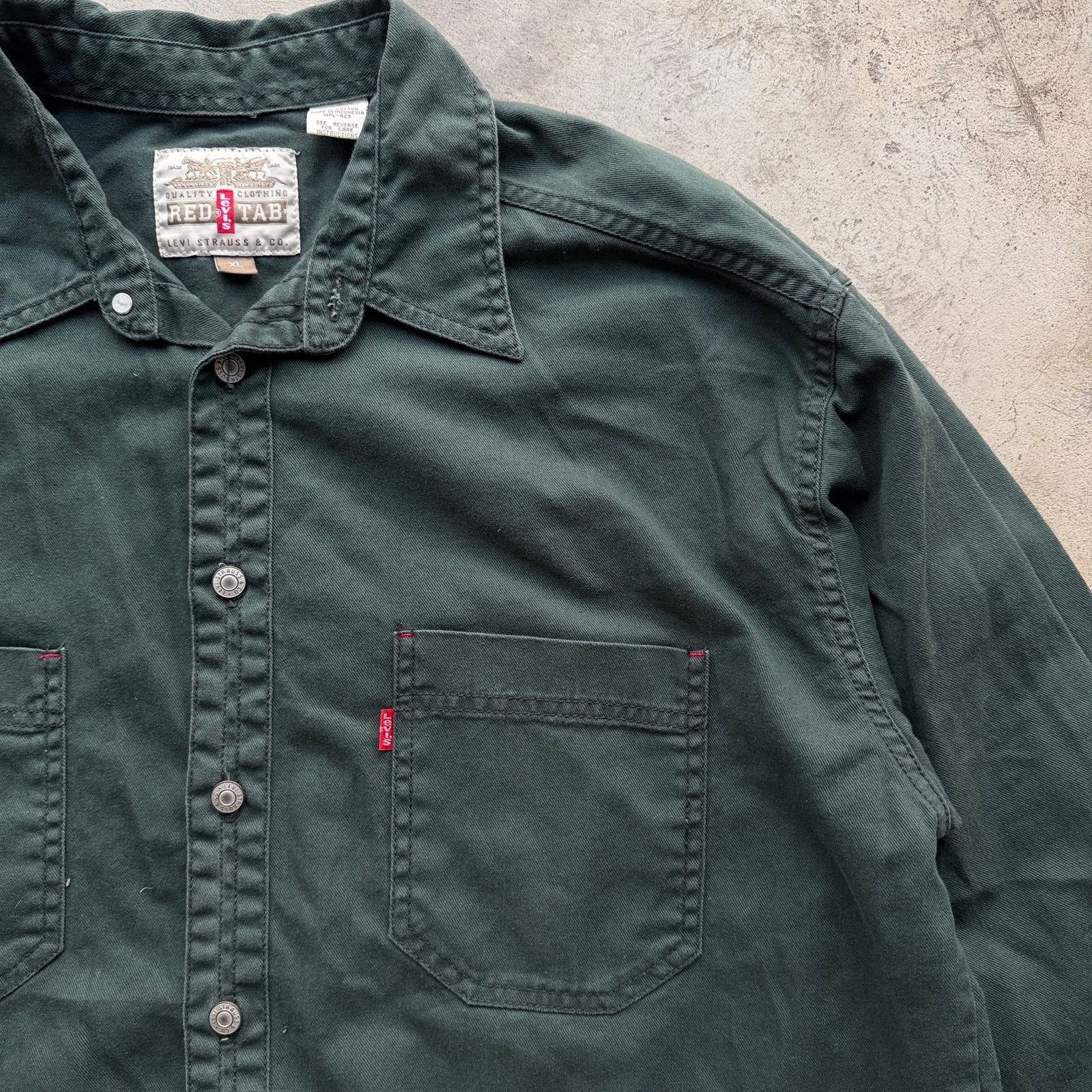 Levi's Vintage 90s Levi’s Red Tab Workwear Button Up Shirt XL Size US XL / EU 56 / 4 - 4 Thumbnail