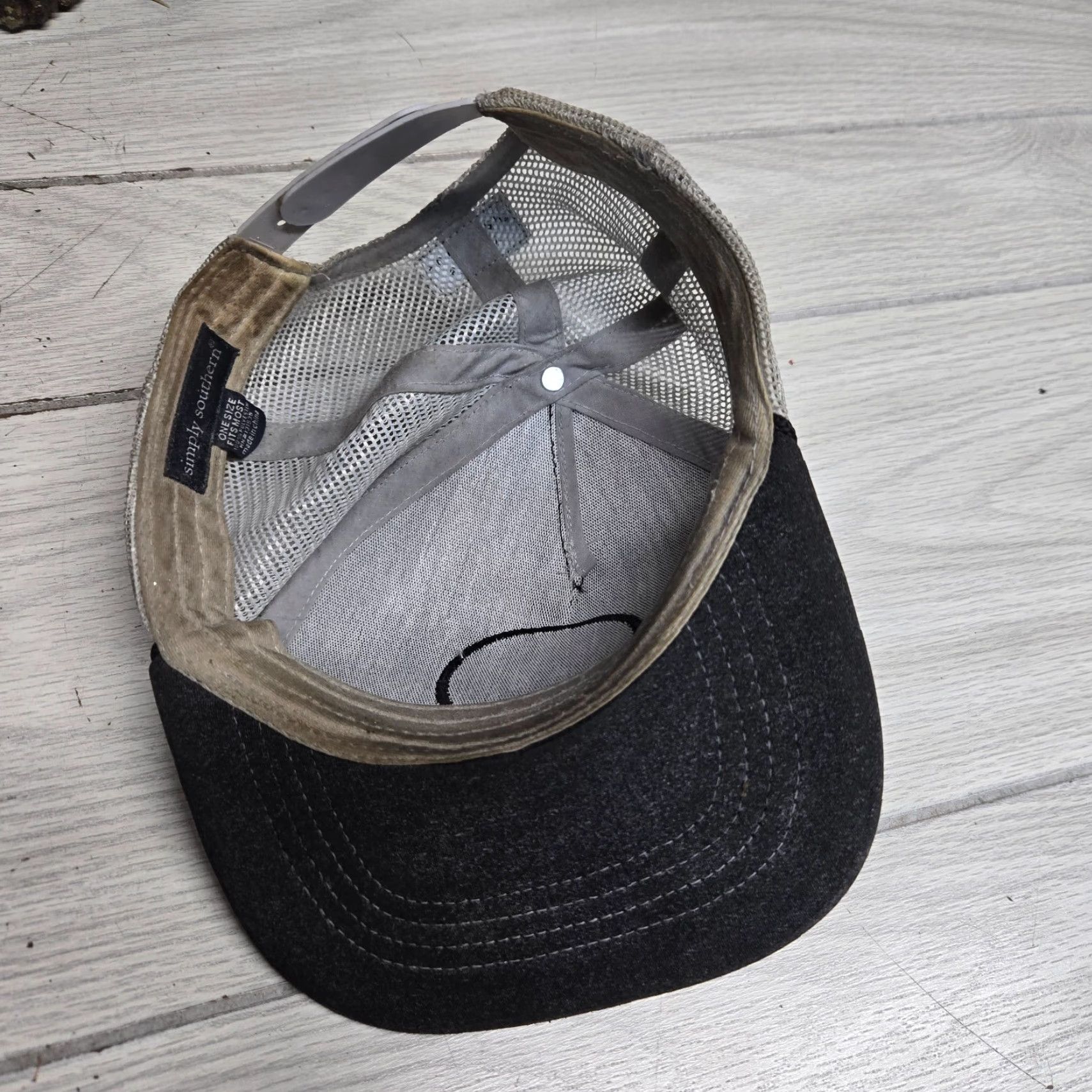 Roper Simply Southern 12 Gauge Snapback Rope Hat Cap Gray and White Trucker Hat Used Mens One Size Gray White Rope Hat Size ONE SIZE - 7 Thumbnail