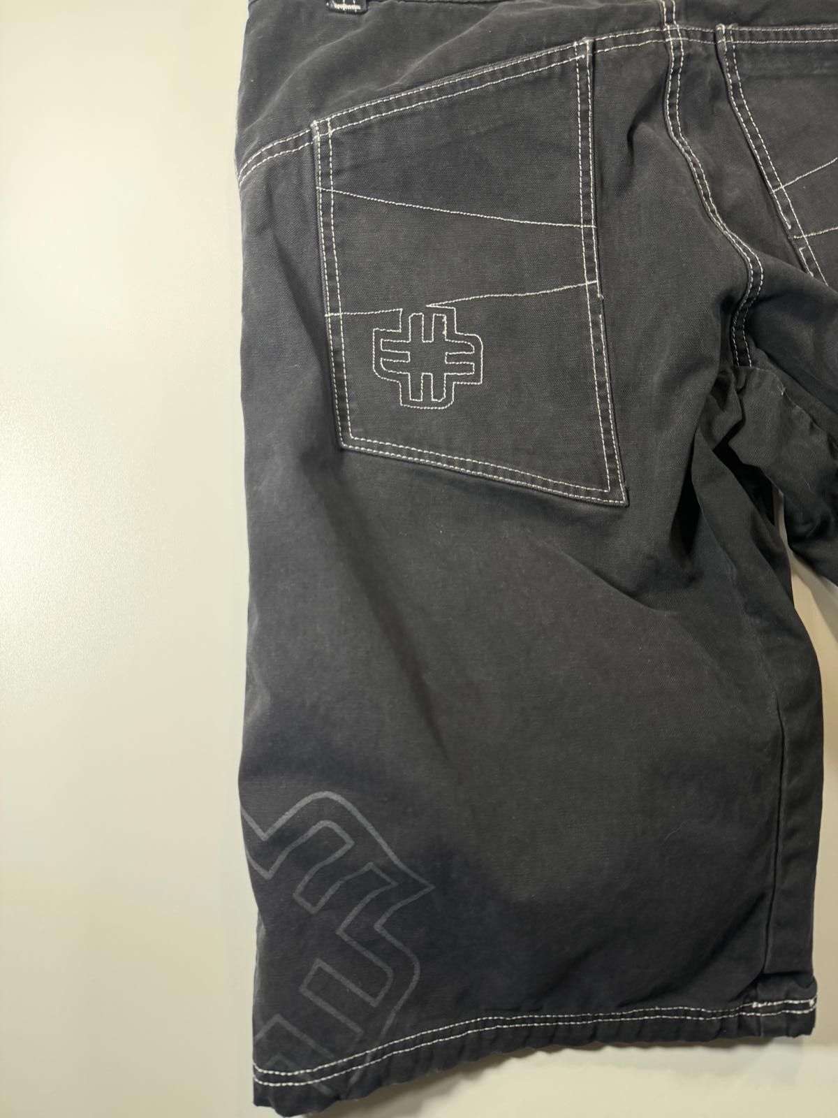 Other Mace black denim Knee-Length Shorts L 32 Size US 32 / EU 48 - 11 Thumbnail