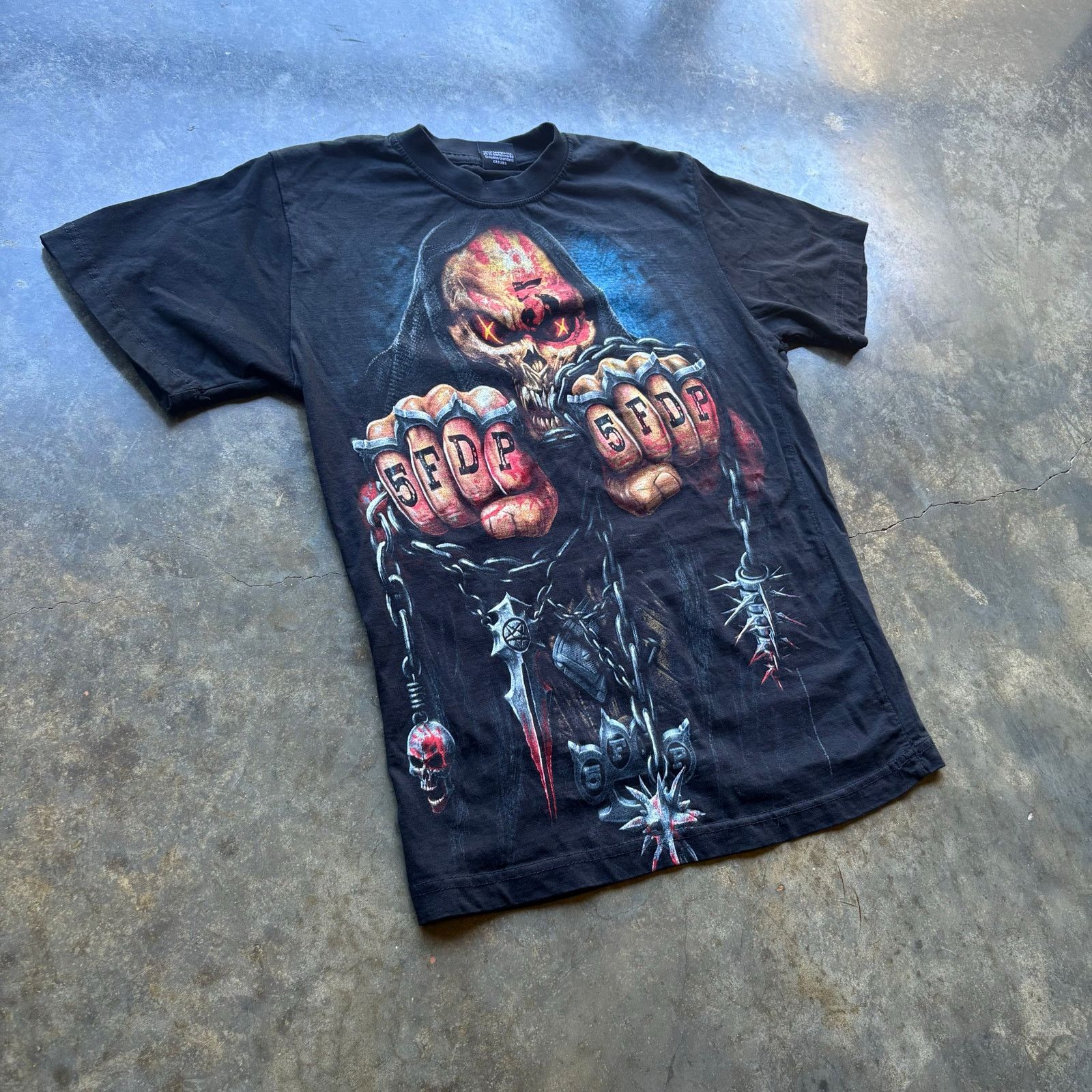 Vintage Vintage Y2K Five Finger Death Punch AOP T-shirt Size US S / EU 44-46 / 1 - 2 Thumbnail