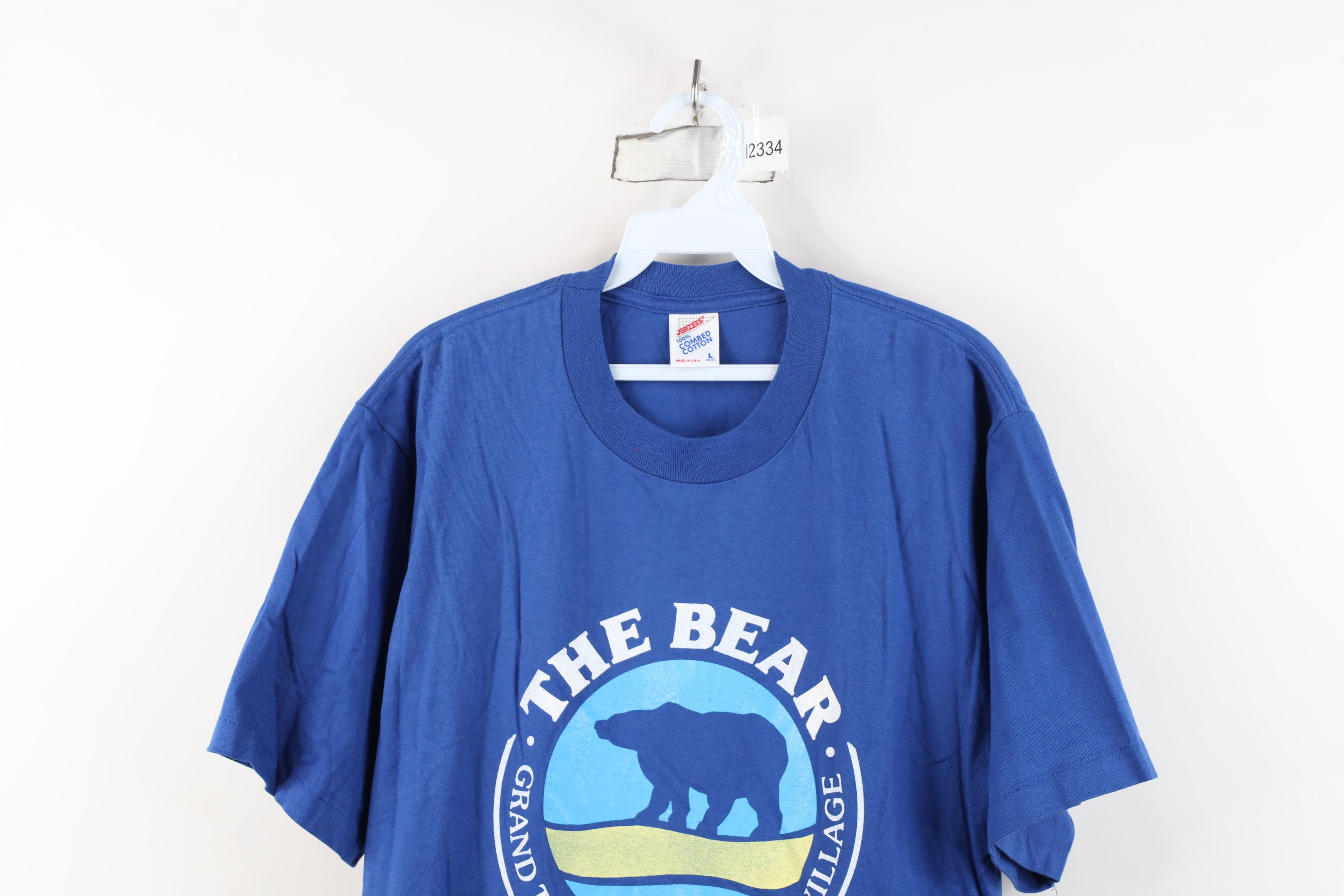 Vintage Vintage 90s Traverse Resort Village Michigan T-Shirt USA Size US L / EU 52-54 / 3 - 2 Thumbnail