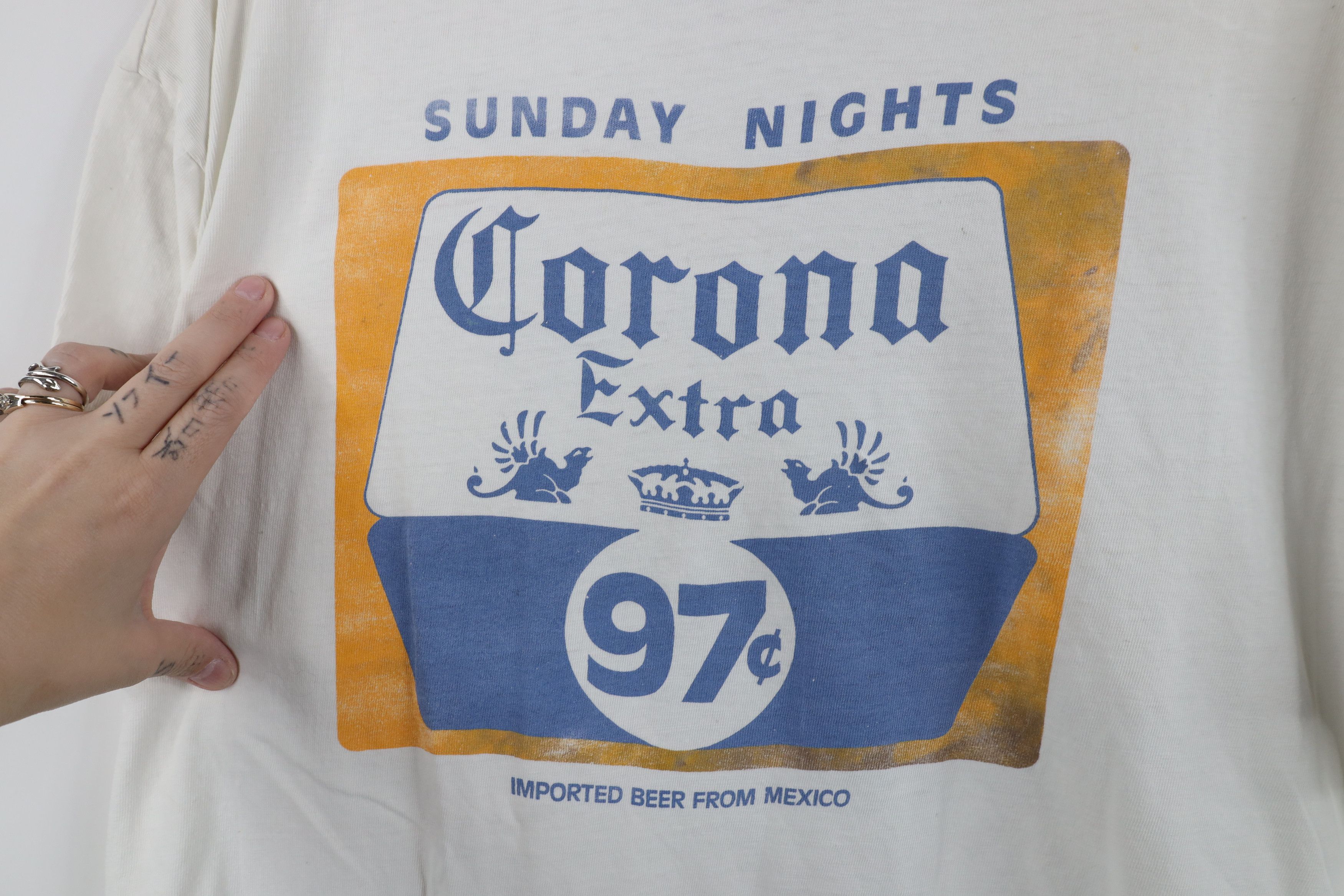 Vintage Vintage 80s Corona Extra Beer Beach Cult T-Shirt White USA Size US XL / EU 56 / 4 - 13 Thumbnail