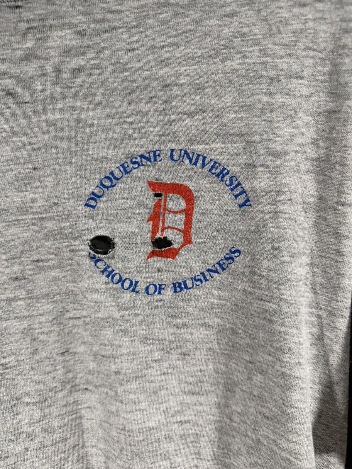 Vintage 1990s Vintage Duquesne University Thin Thrashed Grunge Tee M Size US M / EU 48-50 / 2 - 3 Thumbnail
