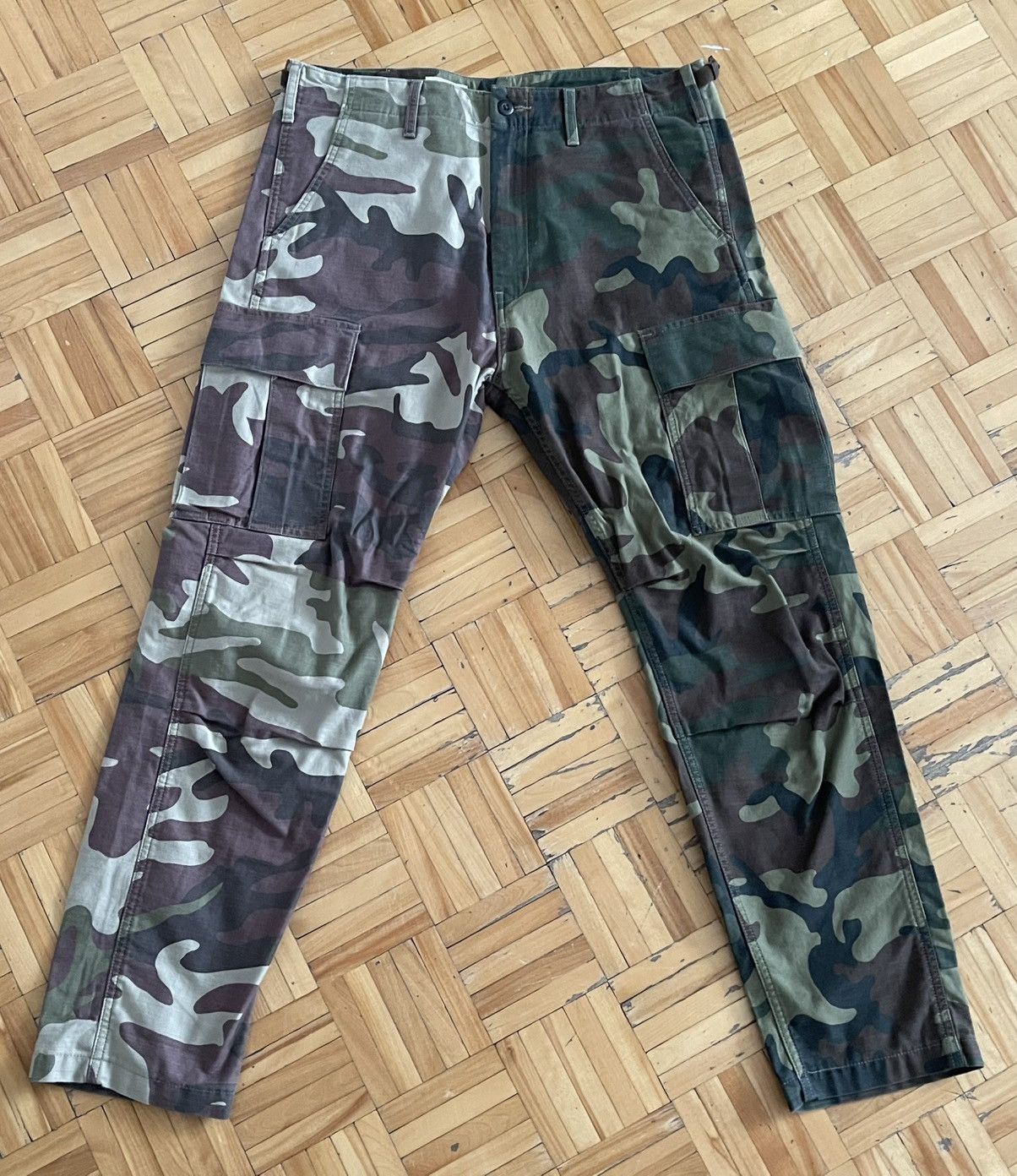 Levi's Levi’s camo cargo pants Size US 34 / EU 50 - 1 Thumbnail