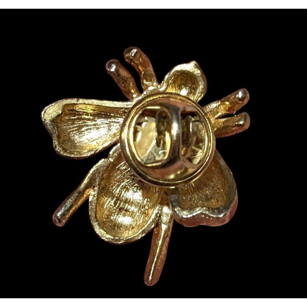 Other Vintage Gold Tone Rhinestone Bee Lapel Pin Size ONE SIZE - 2 Thumbnail