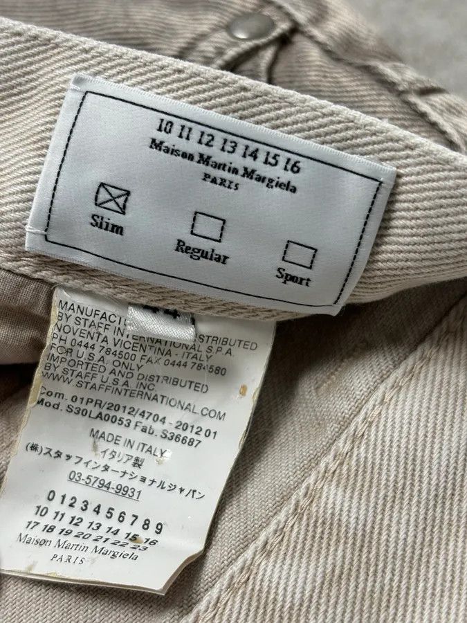 Maison Margiela SS2012 Maison Margiela Beige Denim Signature Distressed Shorts Size 26" / US 2 / IT 38 - 15 Thumbnail