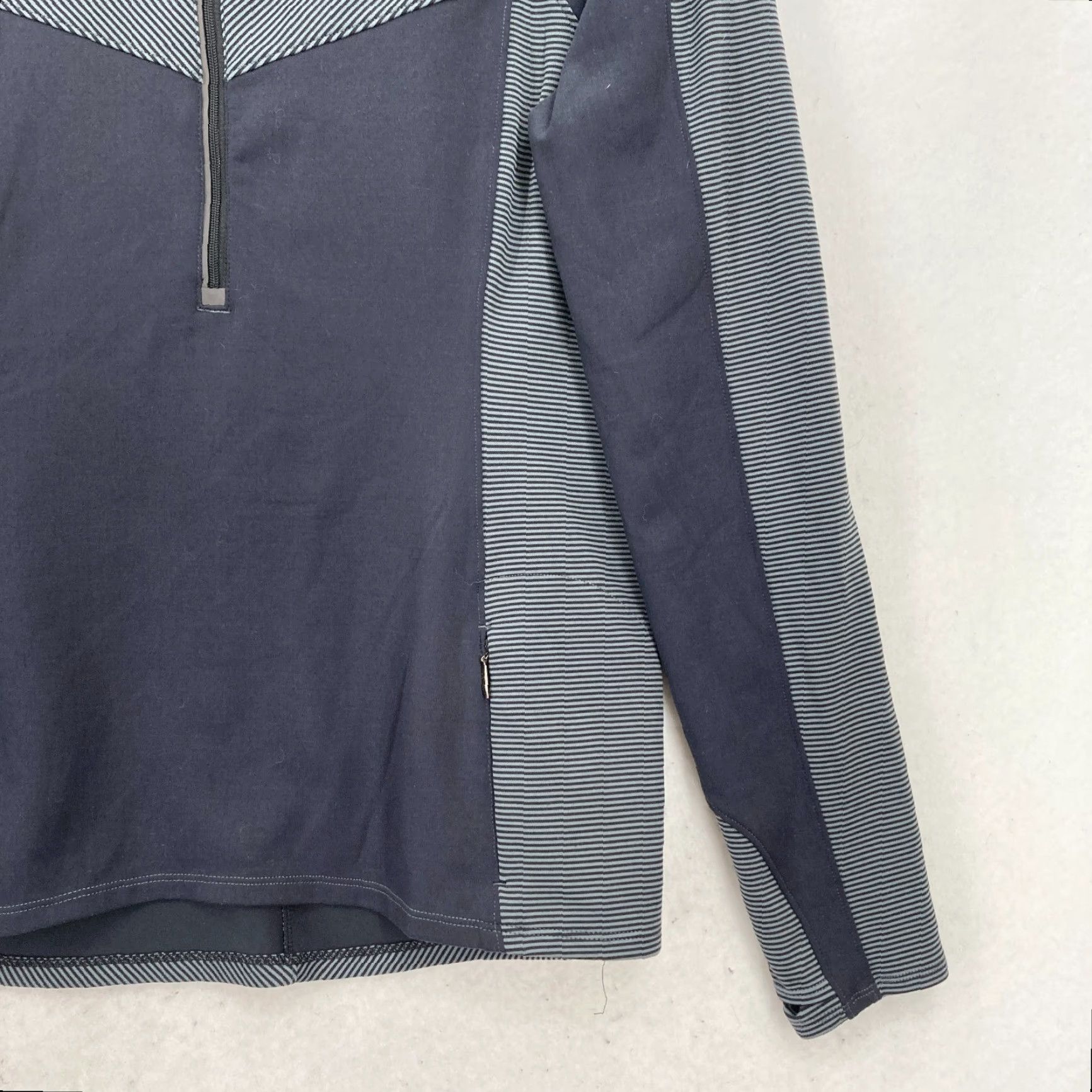 Athleta Athleta Spotlight Pullover Shirt Women Large Black Gray Run Half Zip Stretch Size L / US 10 / IT 46 - 3 Thumbnail