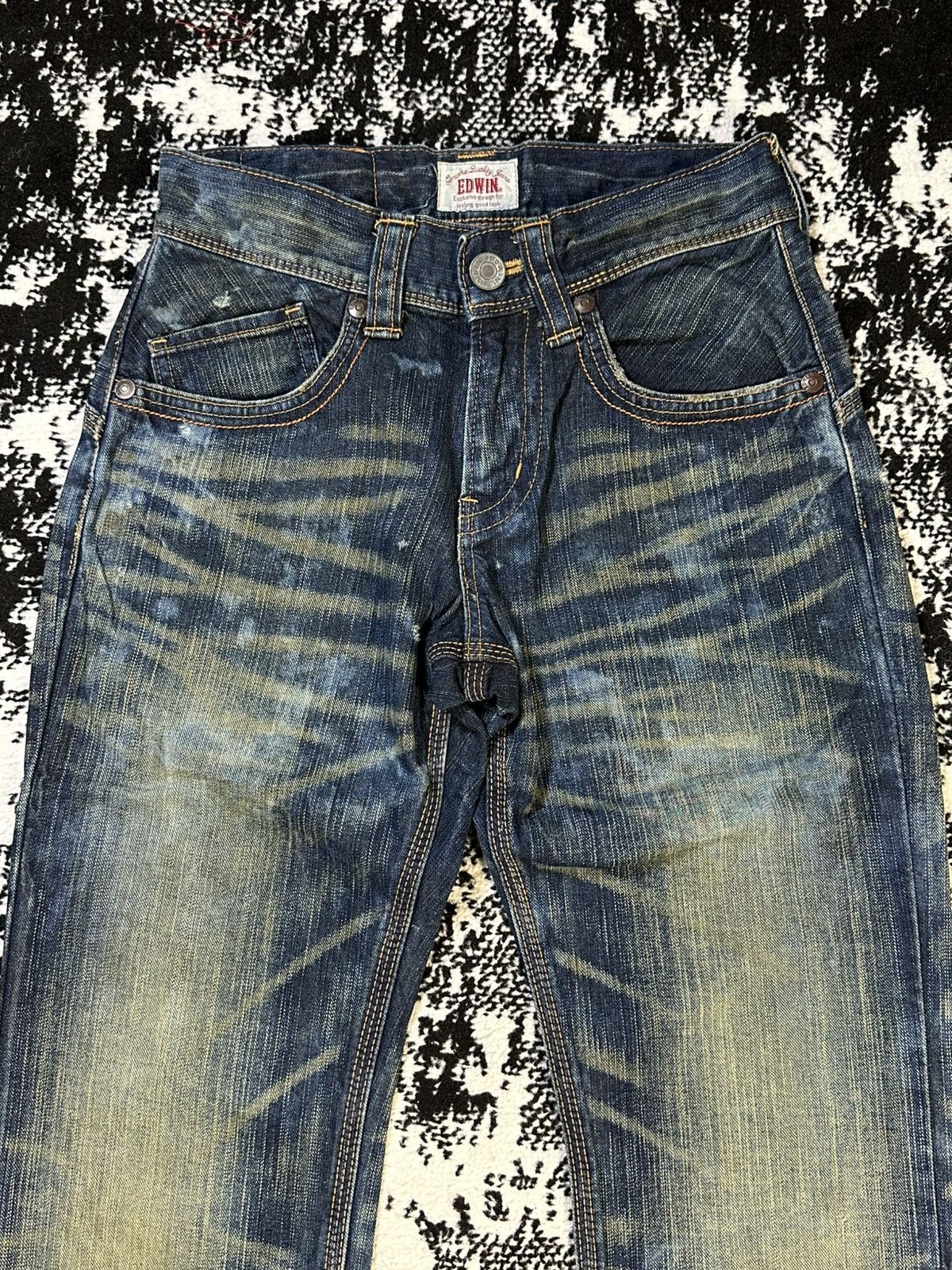 Edwin Flare Edwin Exclusive Vintage Buckle Back Distressed Denim Size US 27 - 3 Thumbnail
