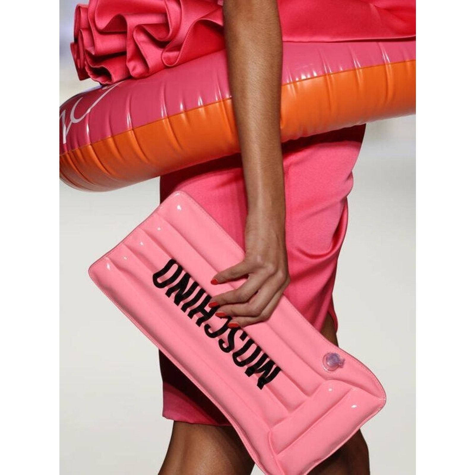 SS23 MOSCHINO Couture Jeremy Scott Inflatable Pink Clutch