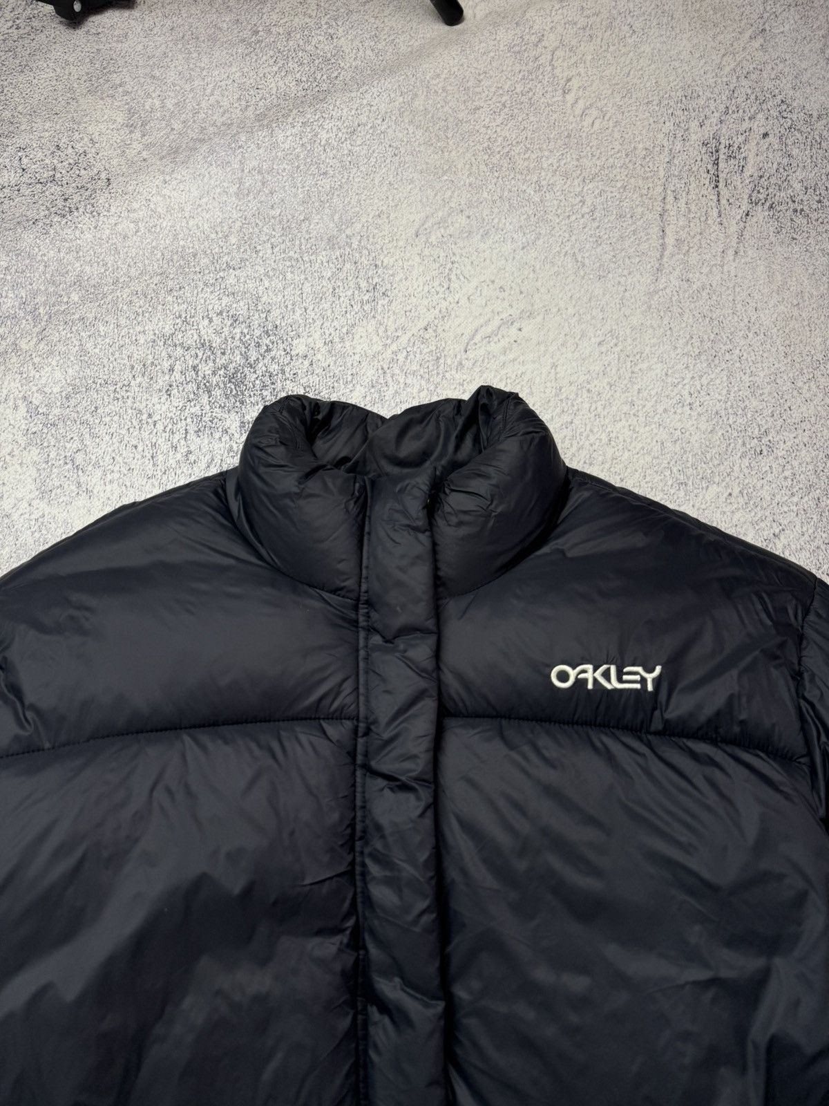 Oakley Vintage Oakley Black Puffer Jacket Y2K USA Size XL / US 12-14 / IT 48-50 - 9 Thumbnail