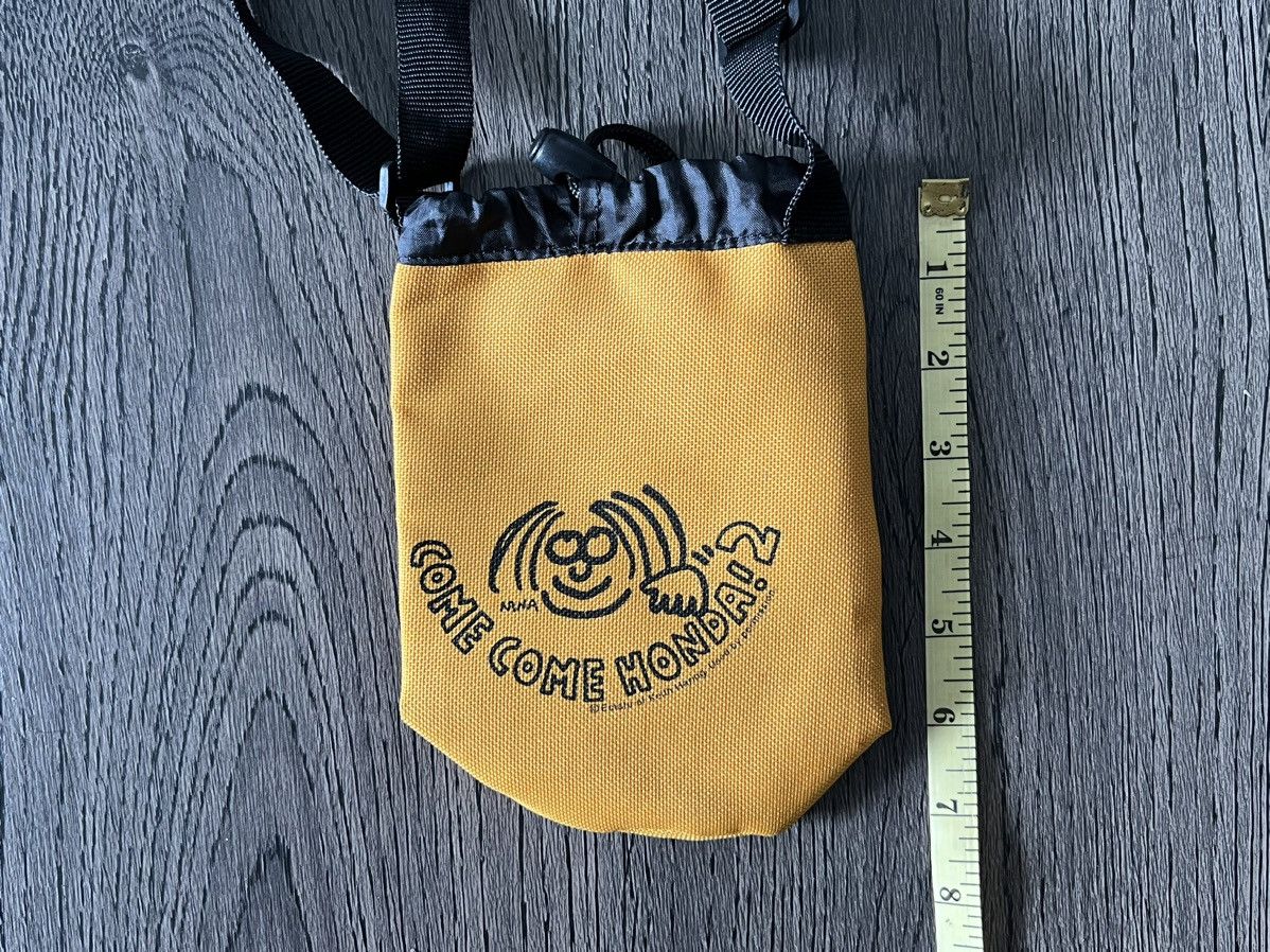 Honda × Keith Haring × Vintage Keith Haring x Honda Sling Pouch Bag Size ONE SIZE - 7 Thumbnail