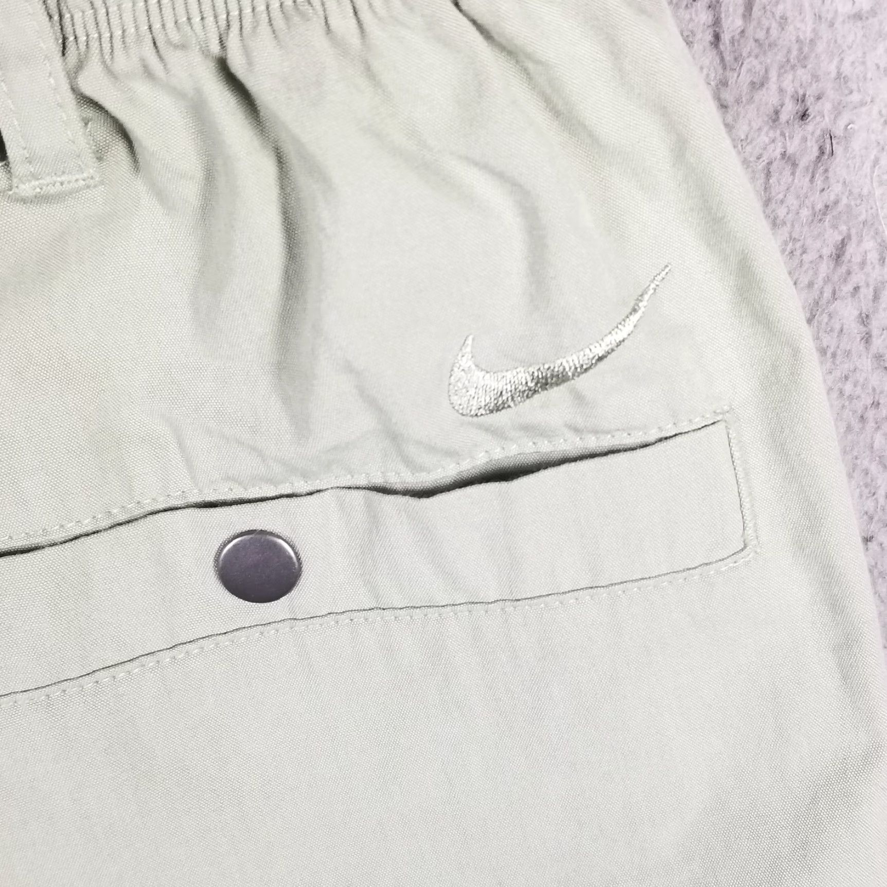 Nike Nike Men Shorts Casual Lounge Woven Lightweight 74% Cotton 26% Nylon Green M Activewear Size US 31 - 7 Thumbnail