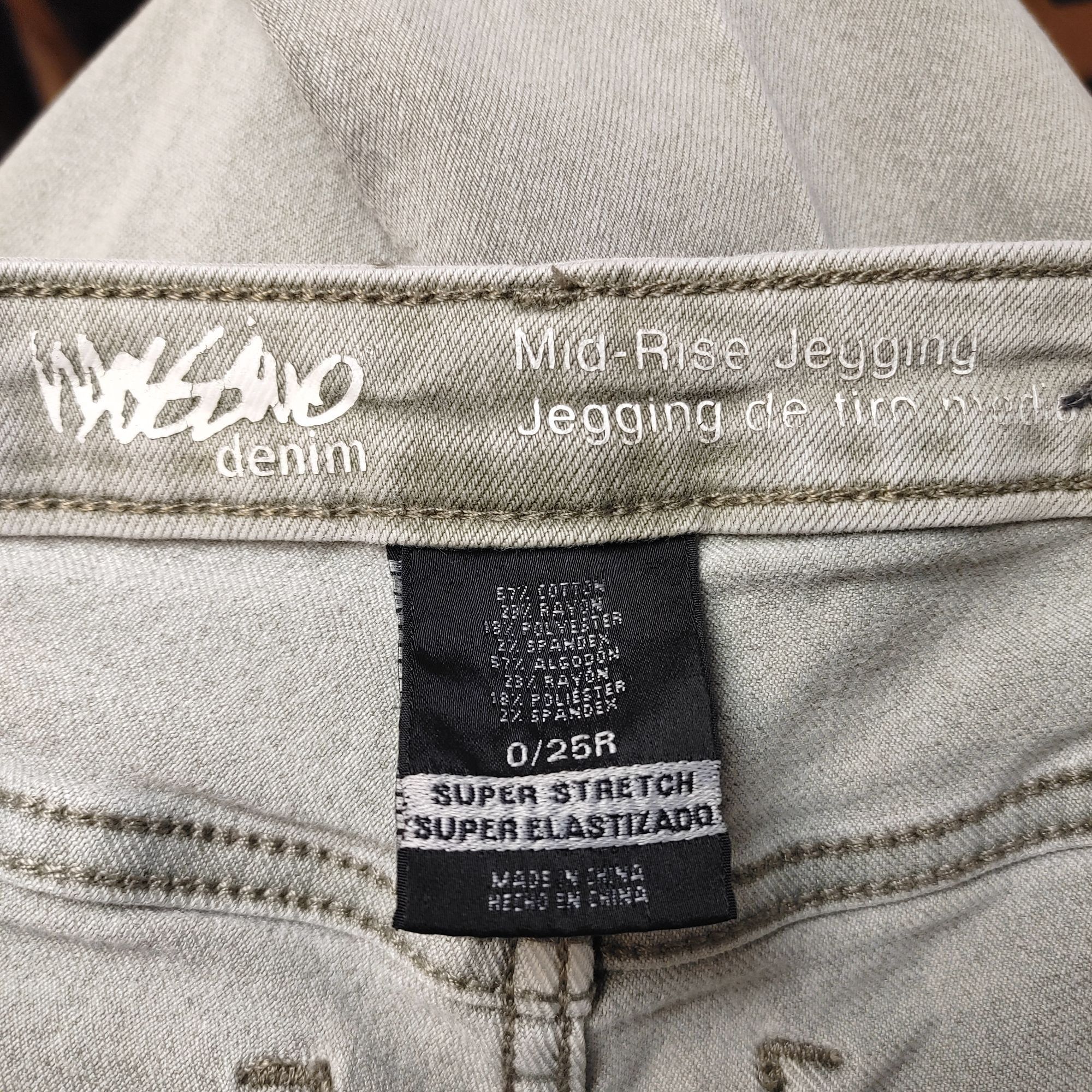 Mossimo Mossimo Denim Women's Light Gray Super Stretch Mid Rise Jegg Size 25" / US 0 / IT 36 - 3 Thumbnail