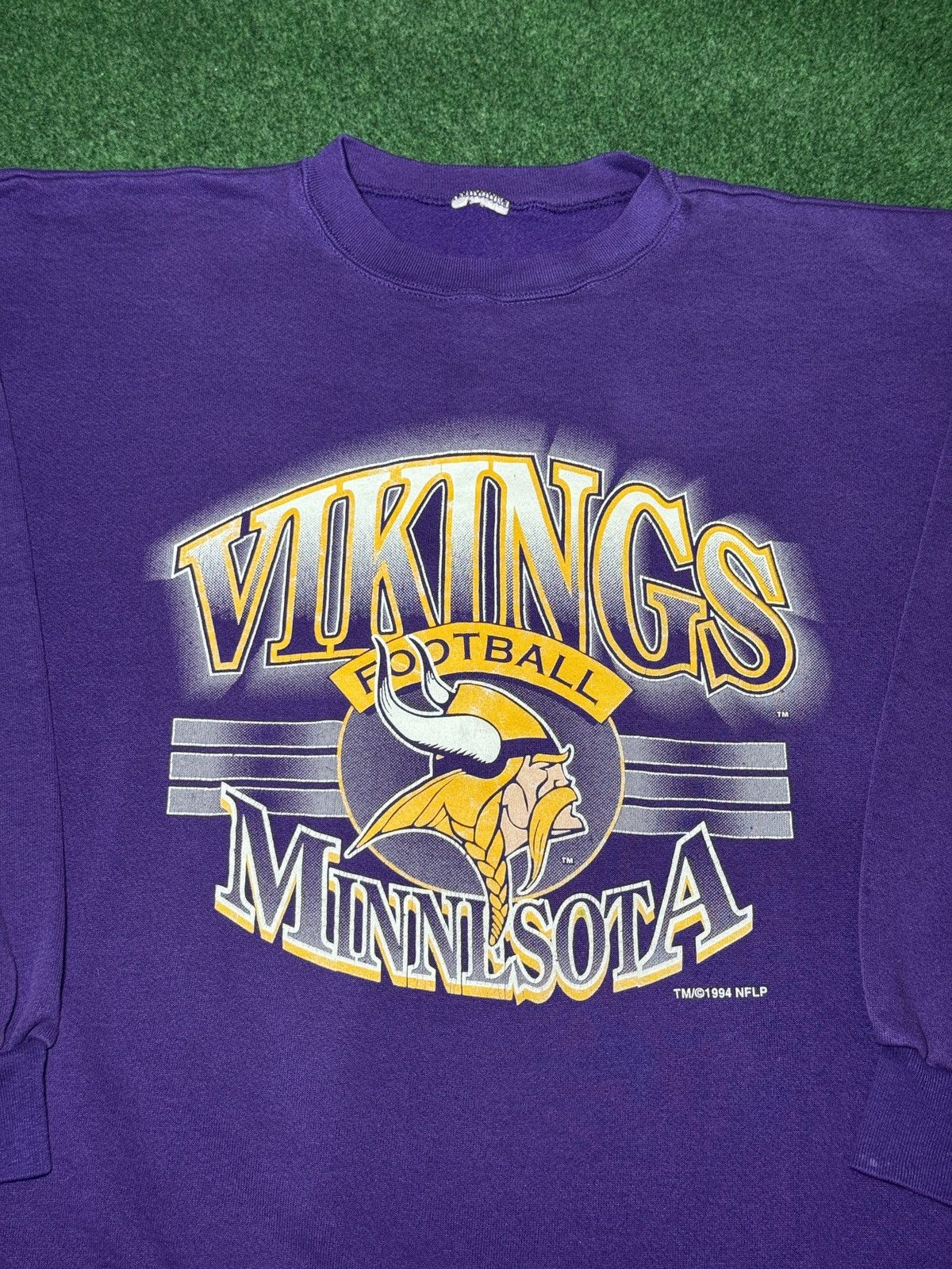 Vintage Vintage 90s Minnesota Vikings Retro 1994 Graphic Sweatshirt Size US XL / EU 56 / 4 - 2 Thumbnail