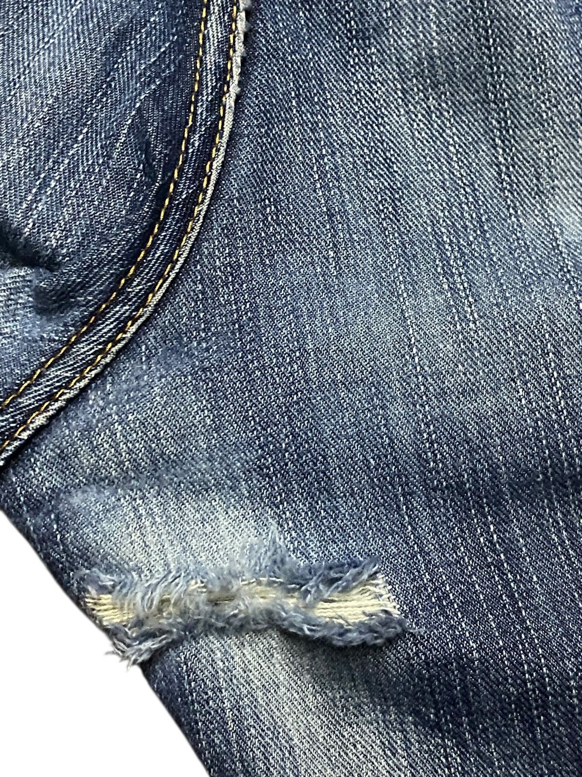 Lee × Vivienne Westwood Vintage Lee Faded Wash Distressed Bootcut Jeans Size US 33 - 11 Thumbnail