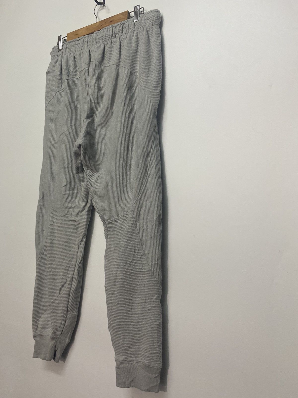 Under Armour Under Armour Joggers Sweat Pants Loose Athletic Cotton Sz L Size US 32 / EU 48 - 11 Thumbnail