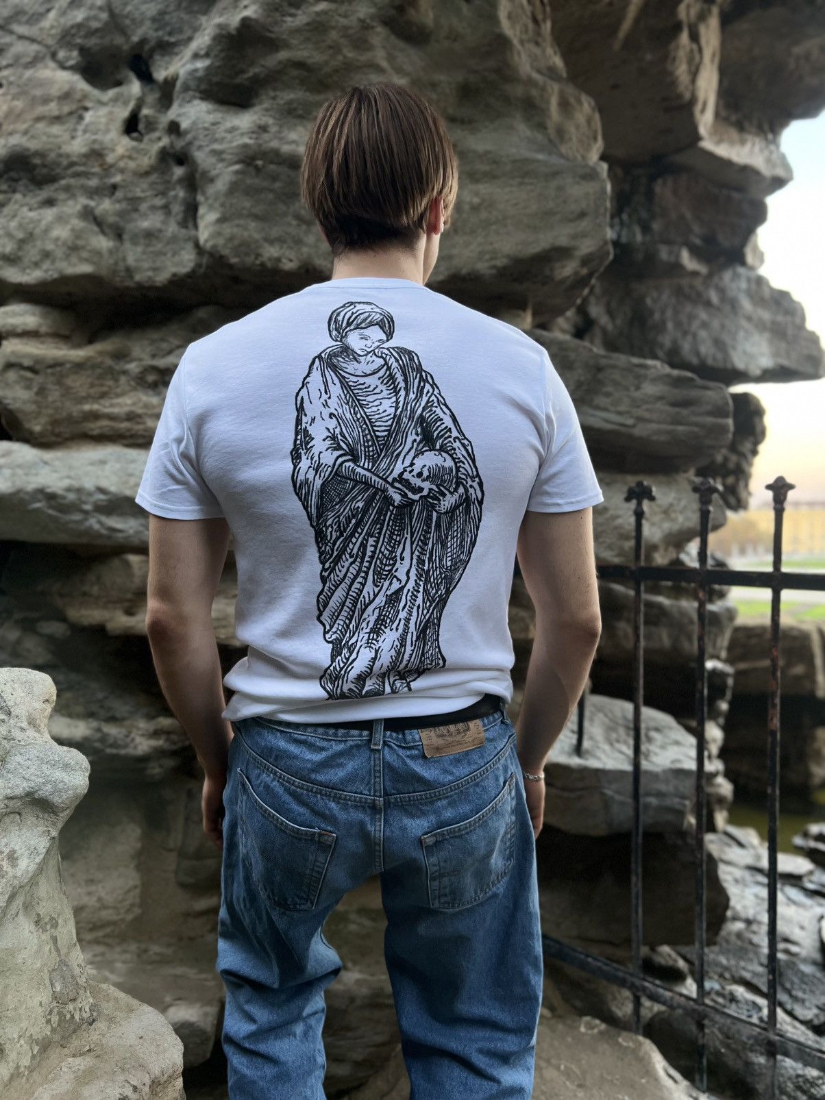 Handmade Hand Made t-shirt & C&A Size US L / EU 52-54 / 3 - 4 Thumbnail