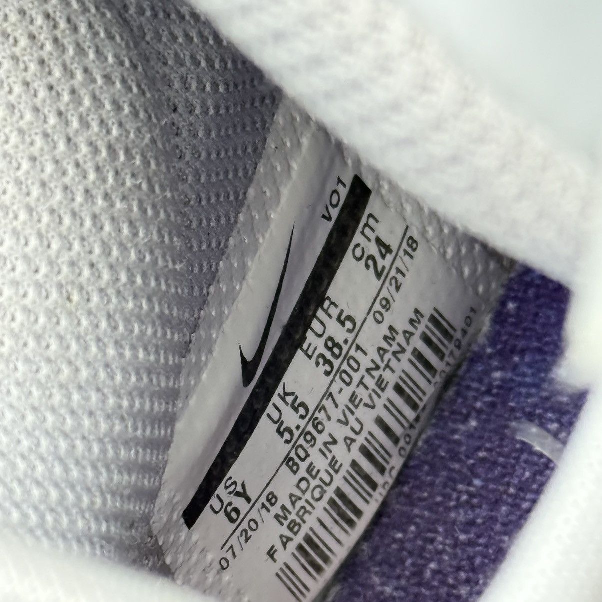 Nike × Playstation × Vintage Nike PG 2.5 x PlayStation Grey Sneakers Size 6Y Size US 6 / EU 39 - 25 Thumbnail