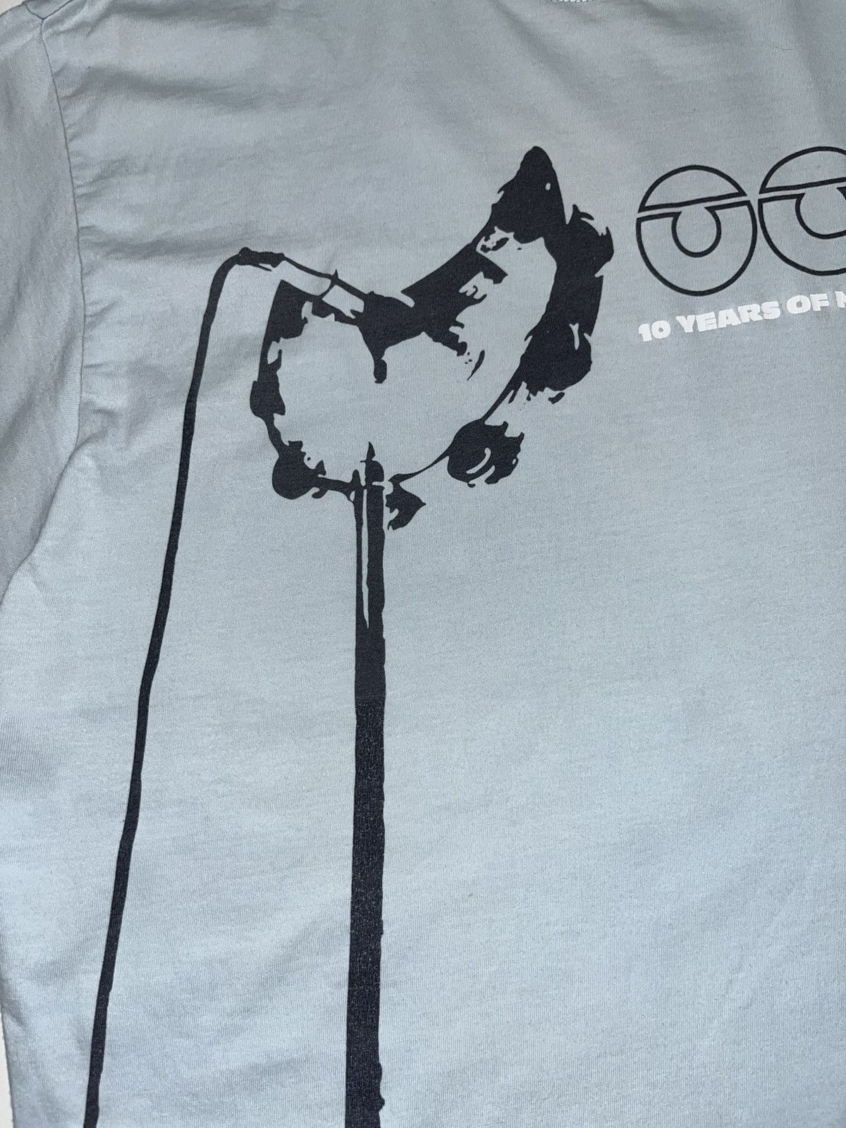 Band Tees Oasis Vintage 10 Years Of Noise And Confusion Rare T-shirt Size US L / EU 52-54 / 3 - 3 Thumbnail