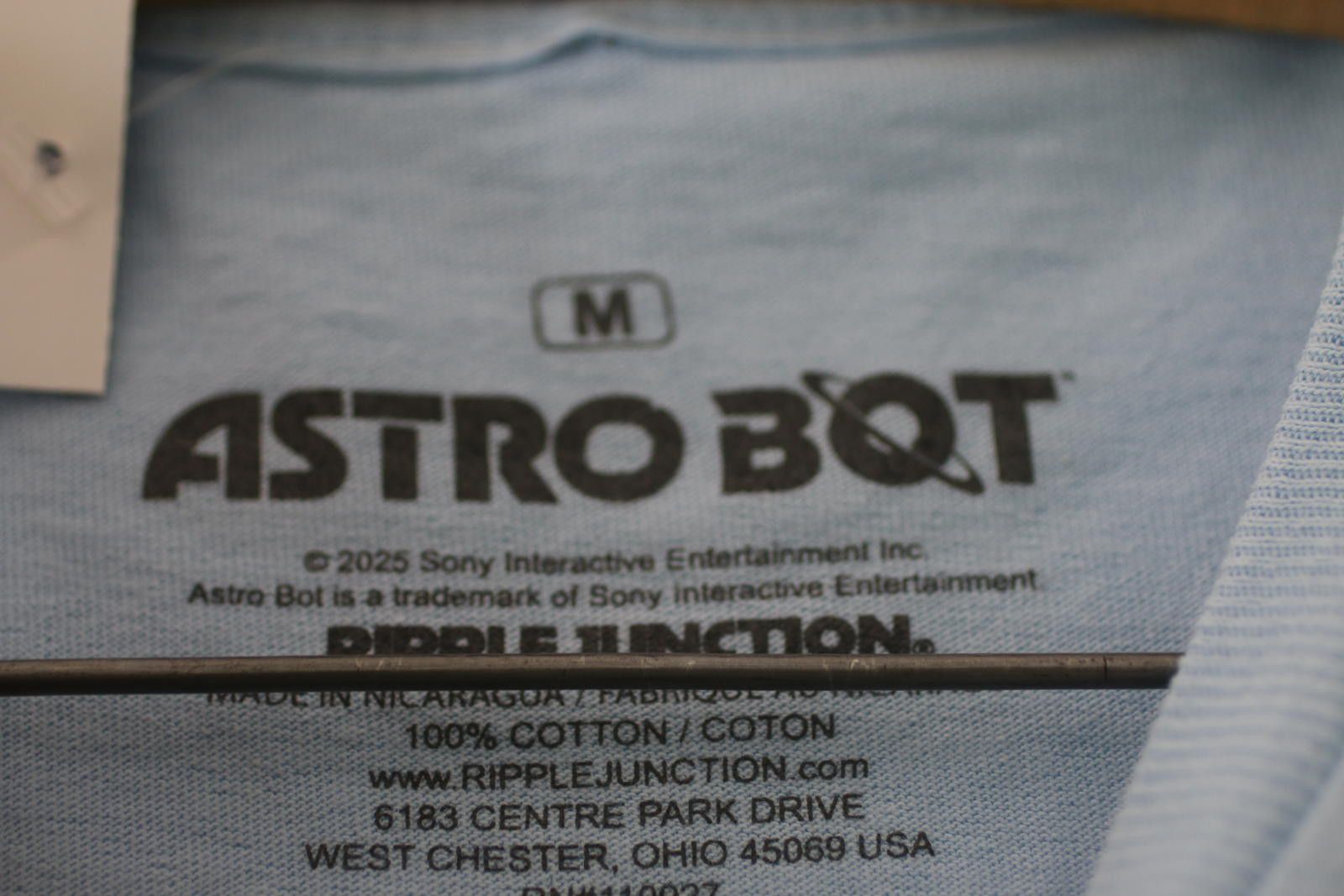 Other Official Astro Bot Blue Graphic T-Shirt Medium PlayStation Size US M / EU 48-50 / 2 - 9 Thumbnail