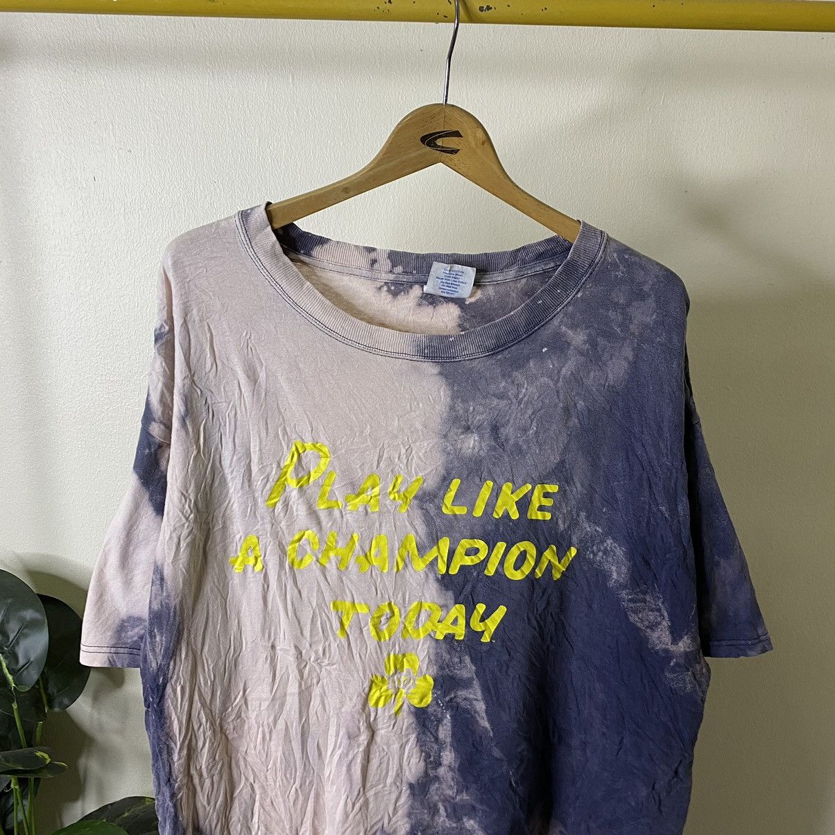 Majestic 2000s Majestic Play Like A Champion Acidwash Tee Size US XL / EU 56 / 4 - 2 Thumbnail