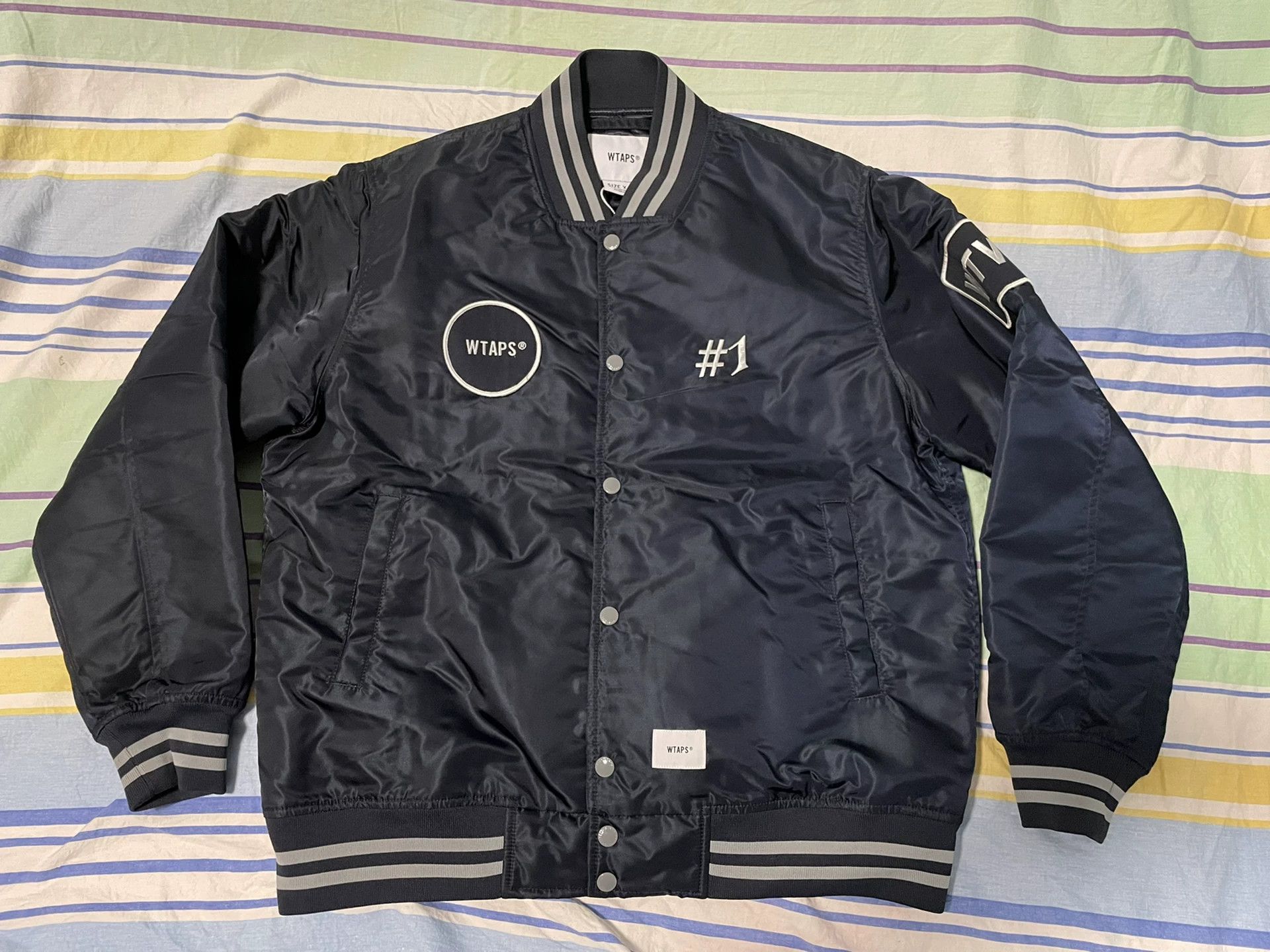 Wtaps WTAPS 18SS EMBROIDERED NYLON SATIN BASEBALL JACKET NAVY M Size US M / EU 48-50 / 2 - 1 Thumbnail