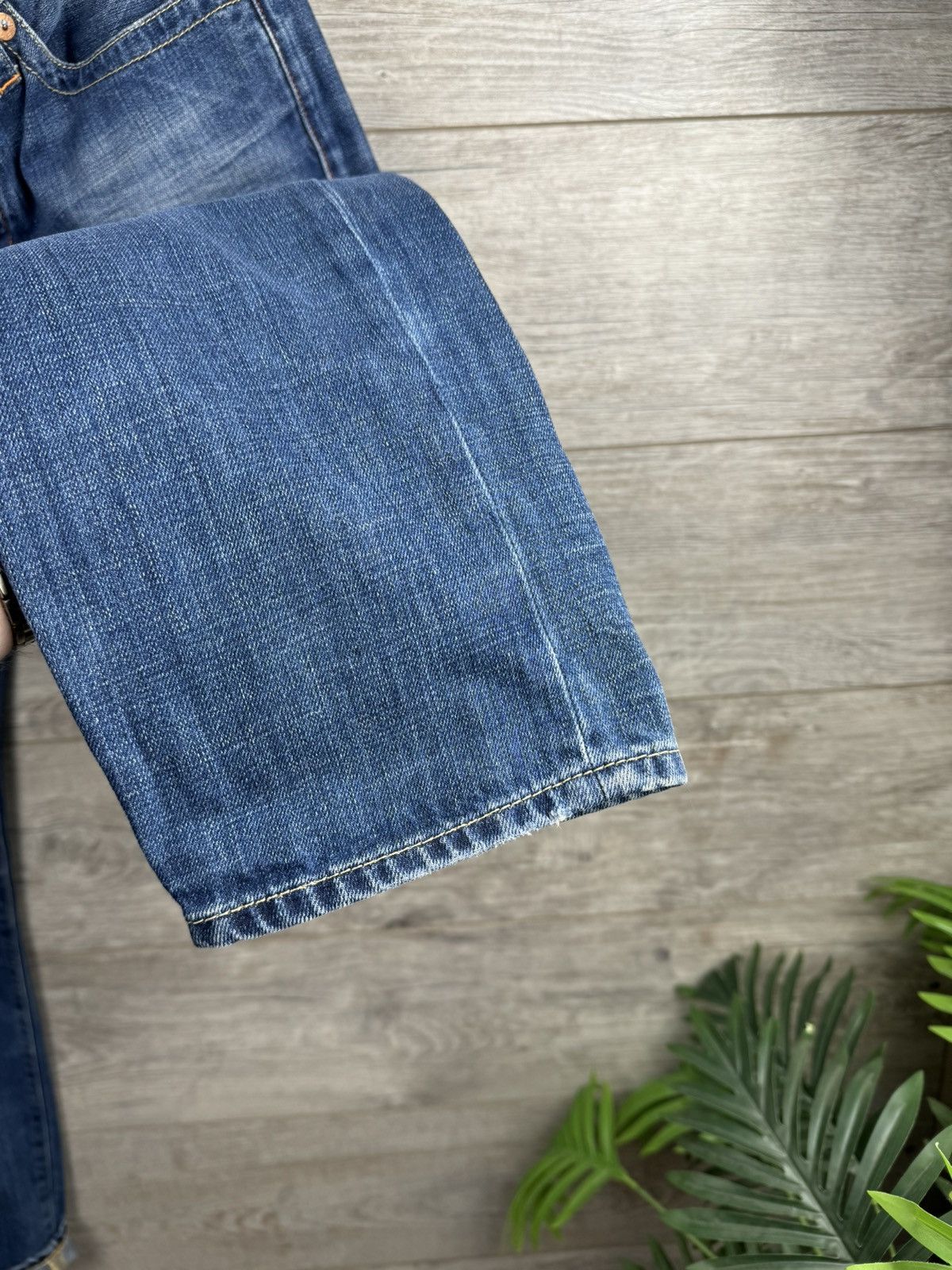 True Religion True Religion Jeans Japanese Big Logo Size 31 Size US 31 - 19 Thumbnail