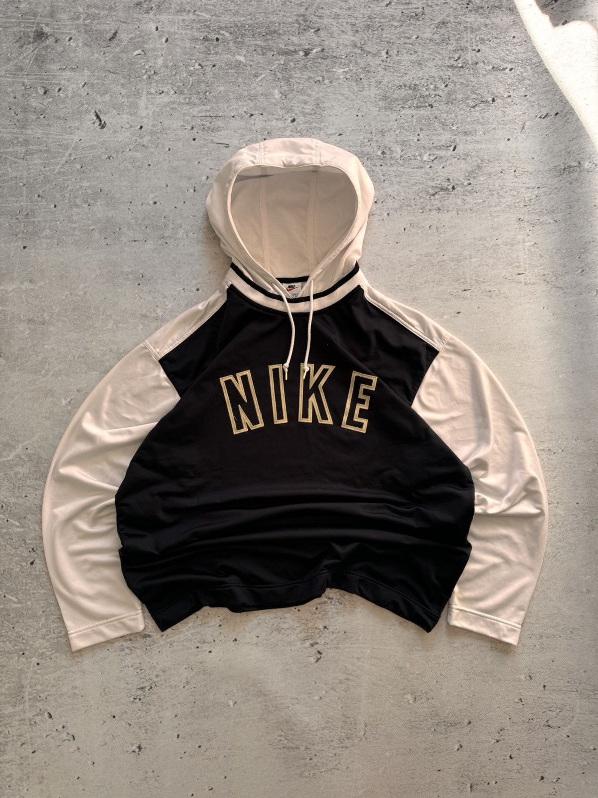 Nike × Vintage NIKE VINTAGE CENTER LOGO OVERSIZE BOXY HOODIE Size US L / EU 52-54 / 3 - 1 Thumbnail