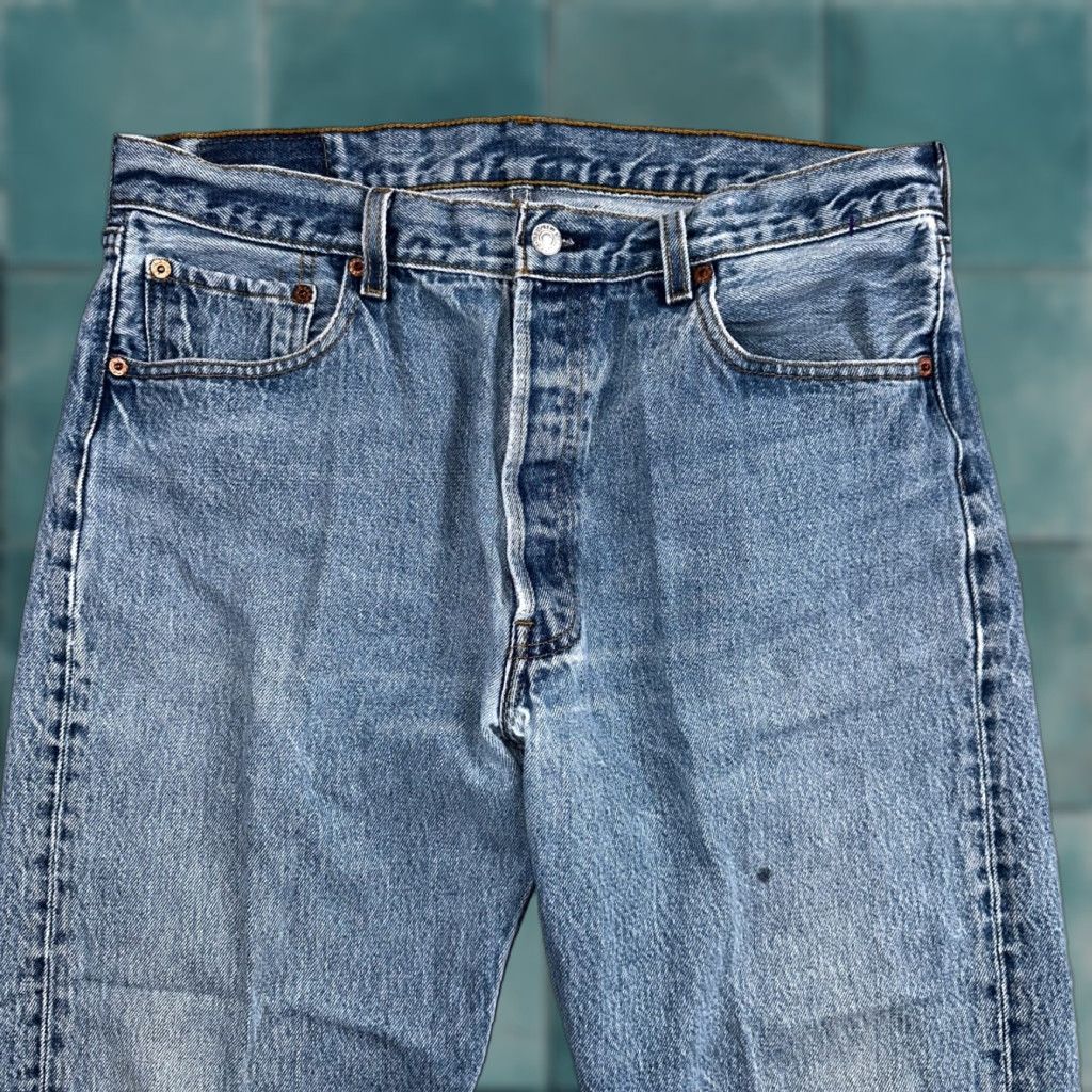 Levi's VINTAGE Levi's 501 Jeans Straight Men Blue Light Wash 35x34 90s USA 501 Series Comfort Clothing? Size US 35 - 1 Thumbnail