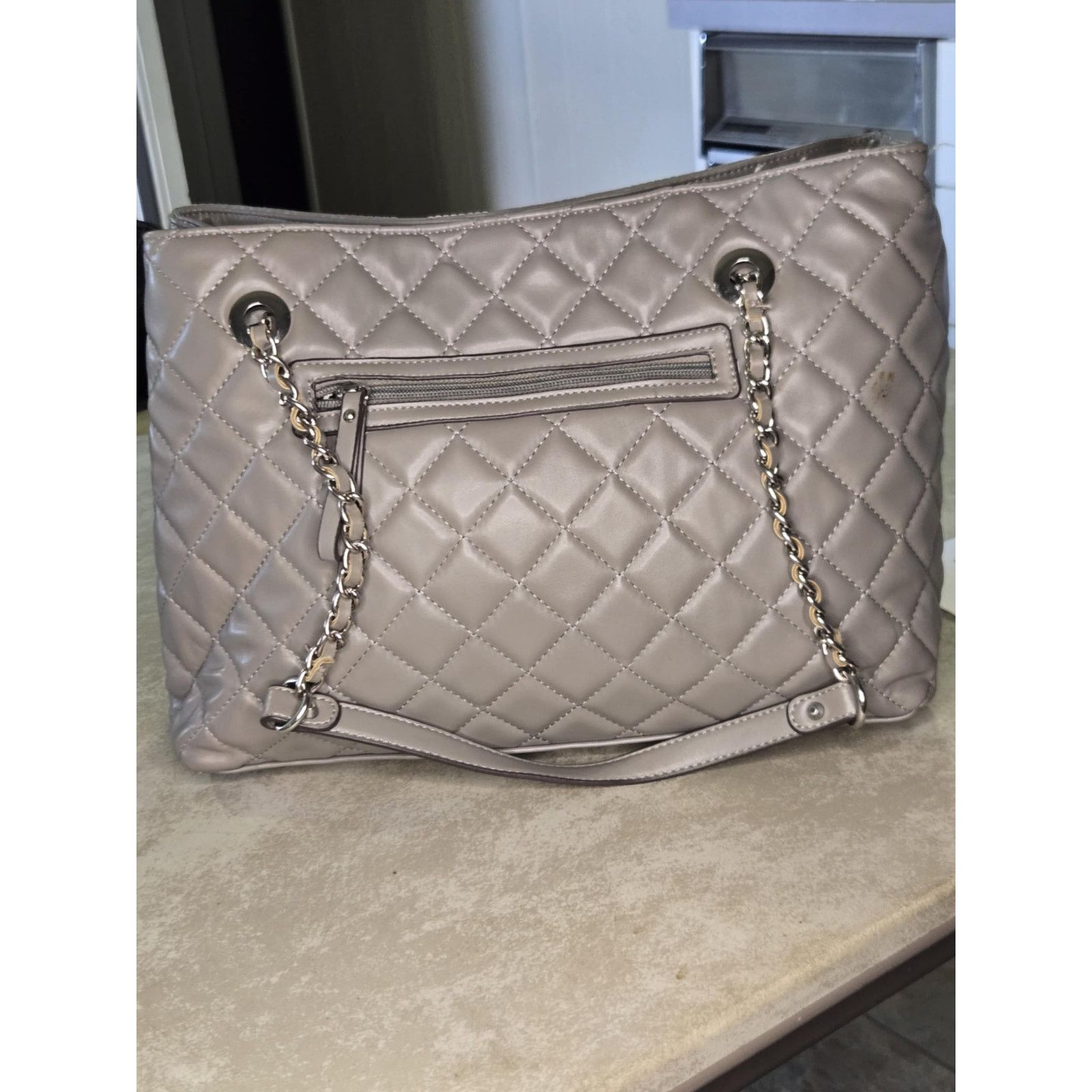 Jessica Simpson Jessica Simpson Steffi tote quilted embedded chain strap bag Size ONE SIZE - 2 Thumbnail