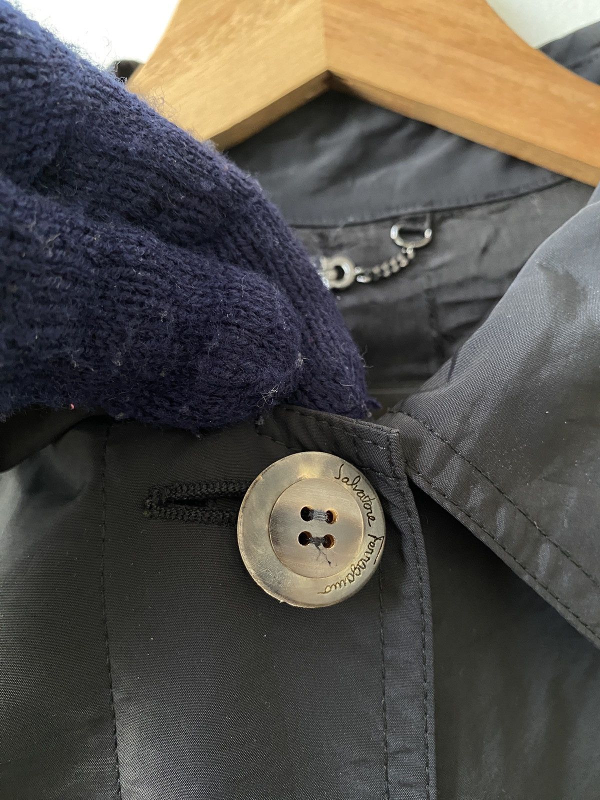 Salvatore Ferragamo × Vintage Vintage Salvatore Ferragamo Nylon Long Jacket Size US M / EU 48-50 / 2 - 8 Thumbnail