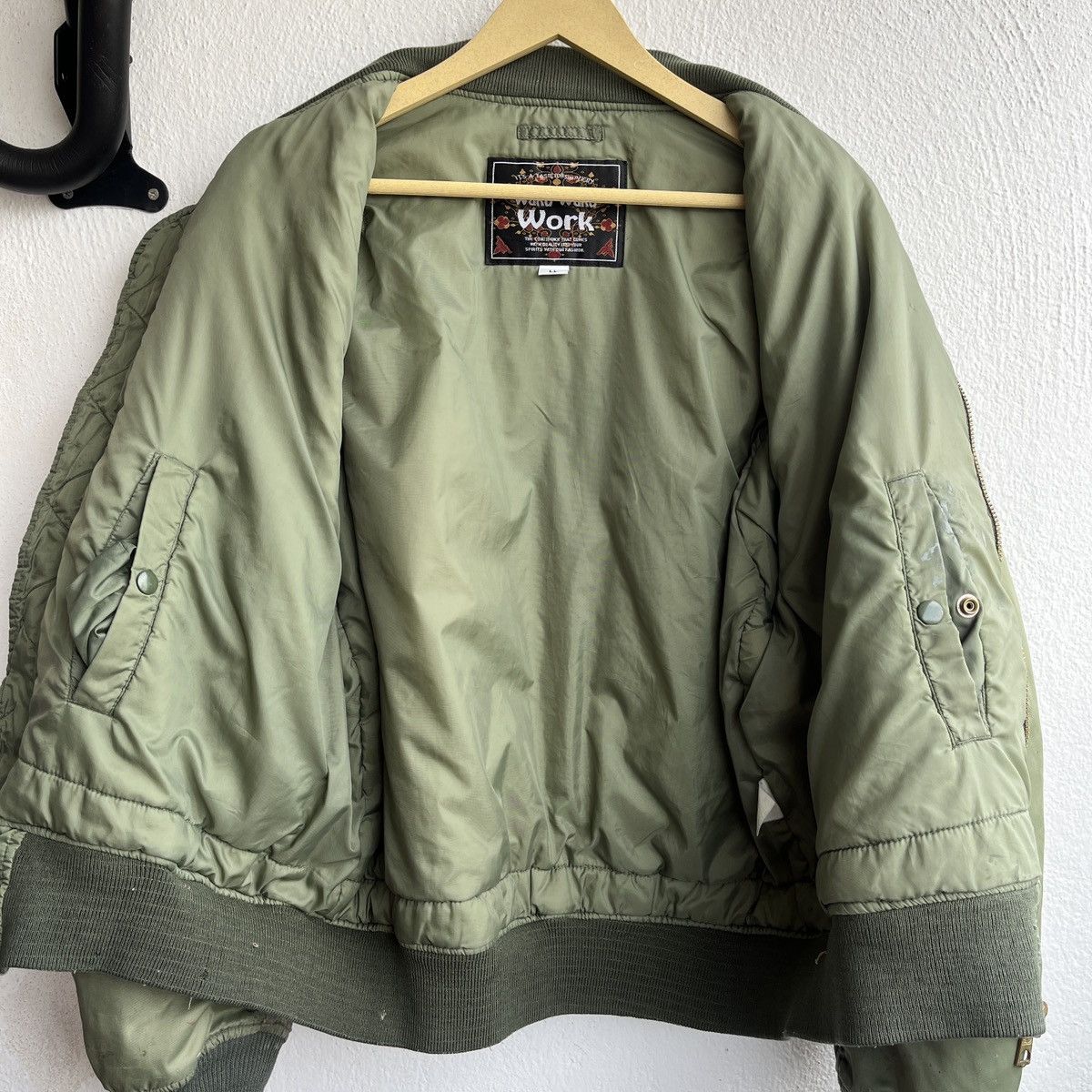Toyo Enterprises VINTAGE DISTRESSED BOMBER WAKU WAKU WORK TOYO ENTERPRISE Size US L / EU 52-54 / 3 - 17 Thumbnail