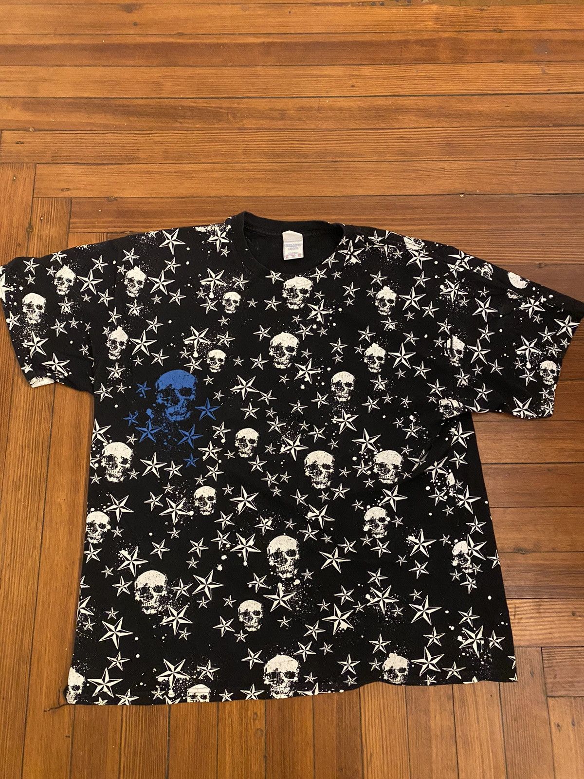 image of Vintage Y2K All Over Print Skull Shirt in Black, Men's (Size XL)