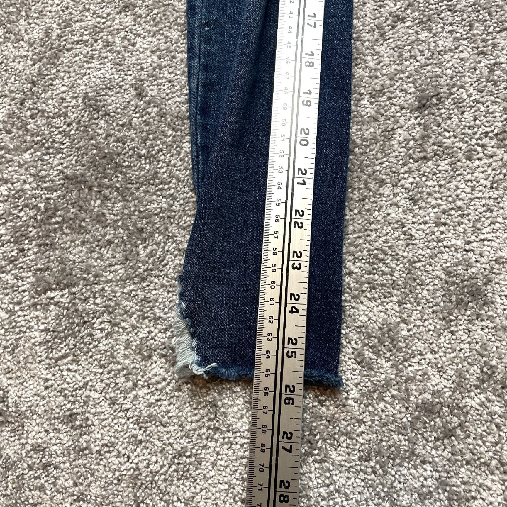 American Eagle Outfitters American Eagle Jeans Womens 00 Short Blue Jegging Distressed Next Level Stretch Size 40" / US 18 - 7 Thumbnail