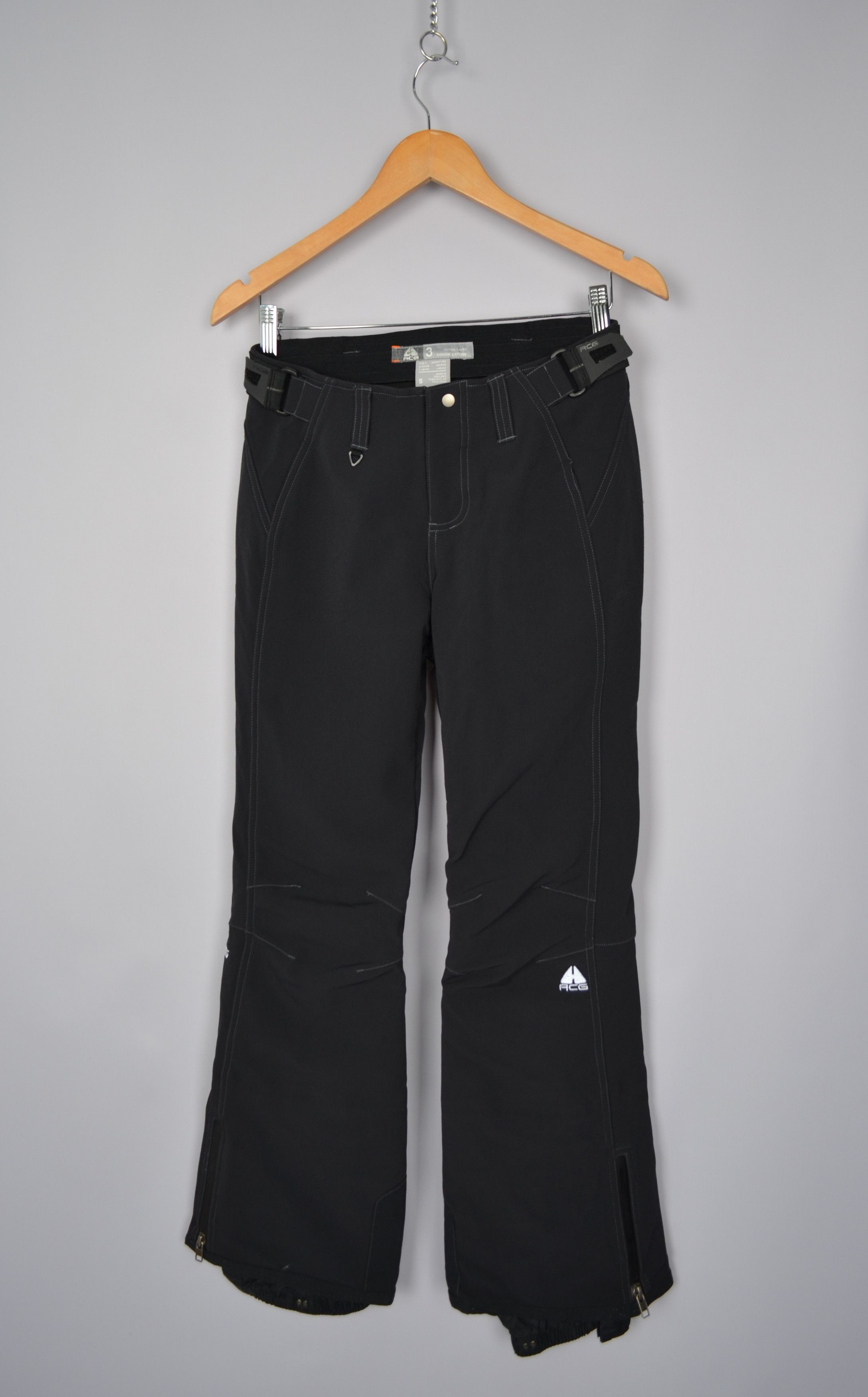 Designer × Nike ACG Nike ACG Softshell Ski Snowboard Snowpants Pants Activewear Size 28" / US 6 / IT 42 - 1 Thumbnail
