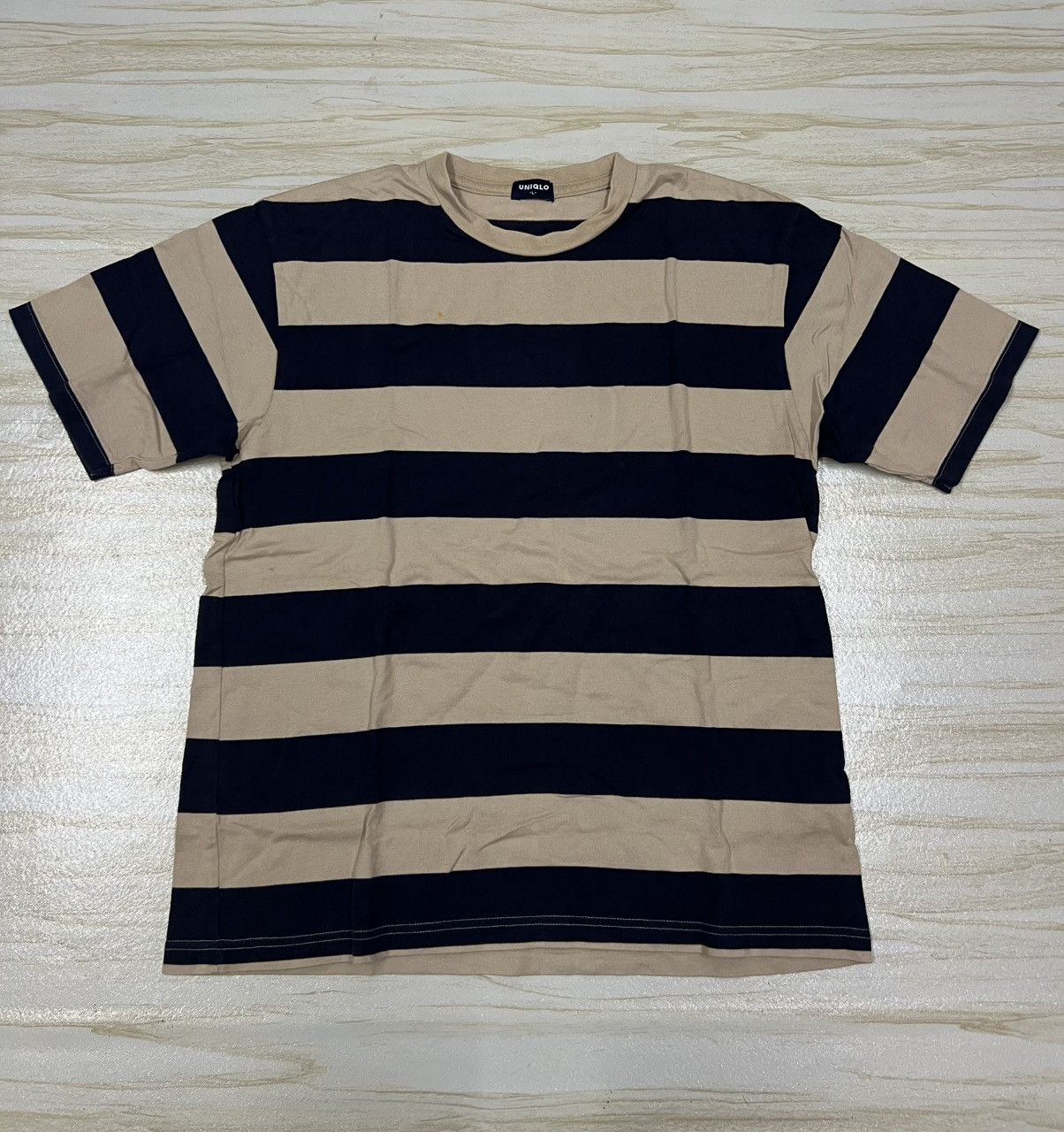 Uniqlo Uniqlo Striped Navy Blue And Beige Cotton T-shirt Size US M / EU 48-50 / 2 - 1 Thumbnail