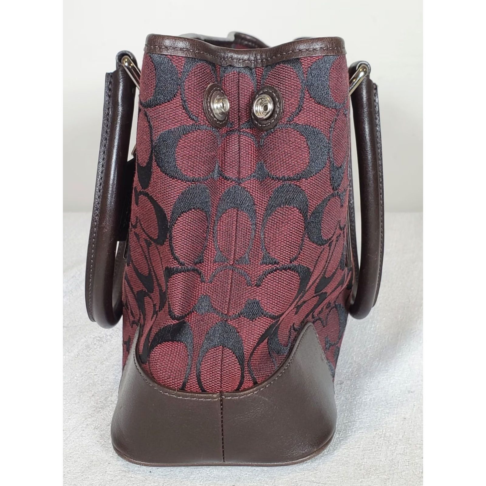 Coach VINTAGE Coach Tote Handbag Women Medium Red Jacquard Canvas Brown Leather Signature C Monogram 6089 Size ONE SIZE - 6 Thumbnail