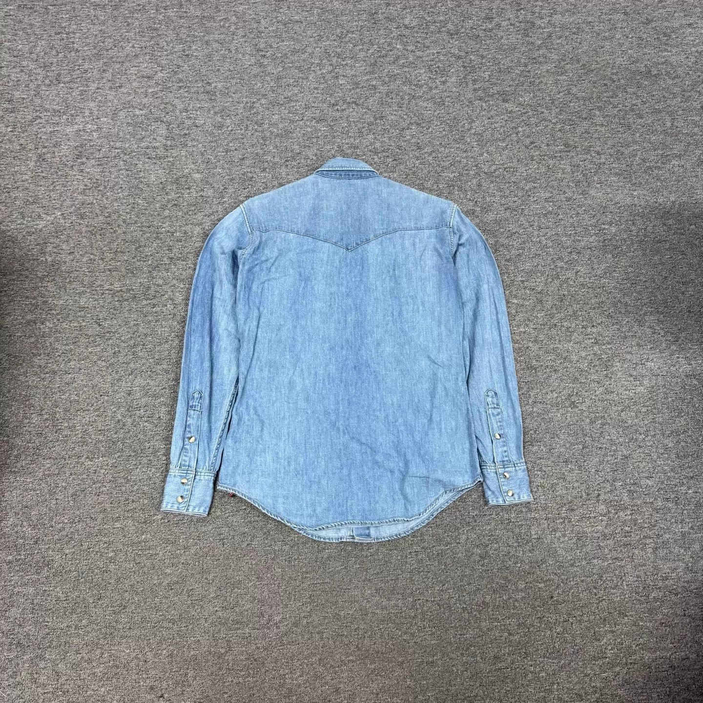 Celine Celine button-down collar light blue washed denim shirt XS Size US XS / EU 42 / 0 - 2 Thumbnail