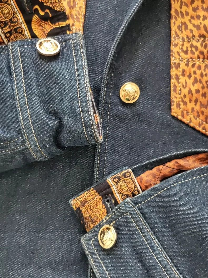 Versace Versace Leopard print baroque print denim jacket Size US S / EU 44-46 / 1 - 6 Thumbnail