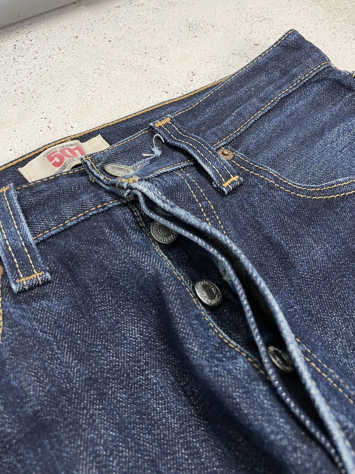 Levi's Levis 501 Straight Leg Buttonfly Dark Denim Distressed Size US 29 - 12 Thumbnail