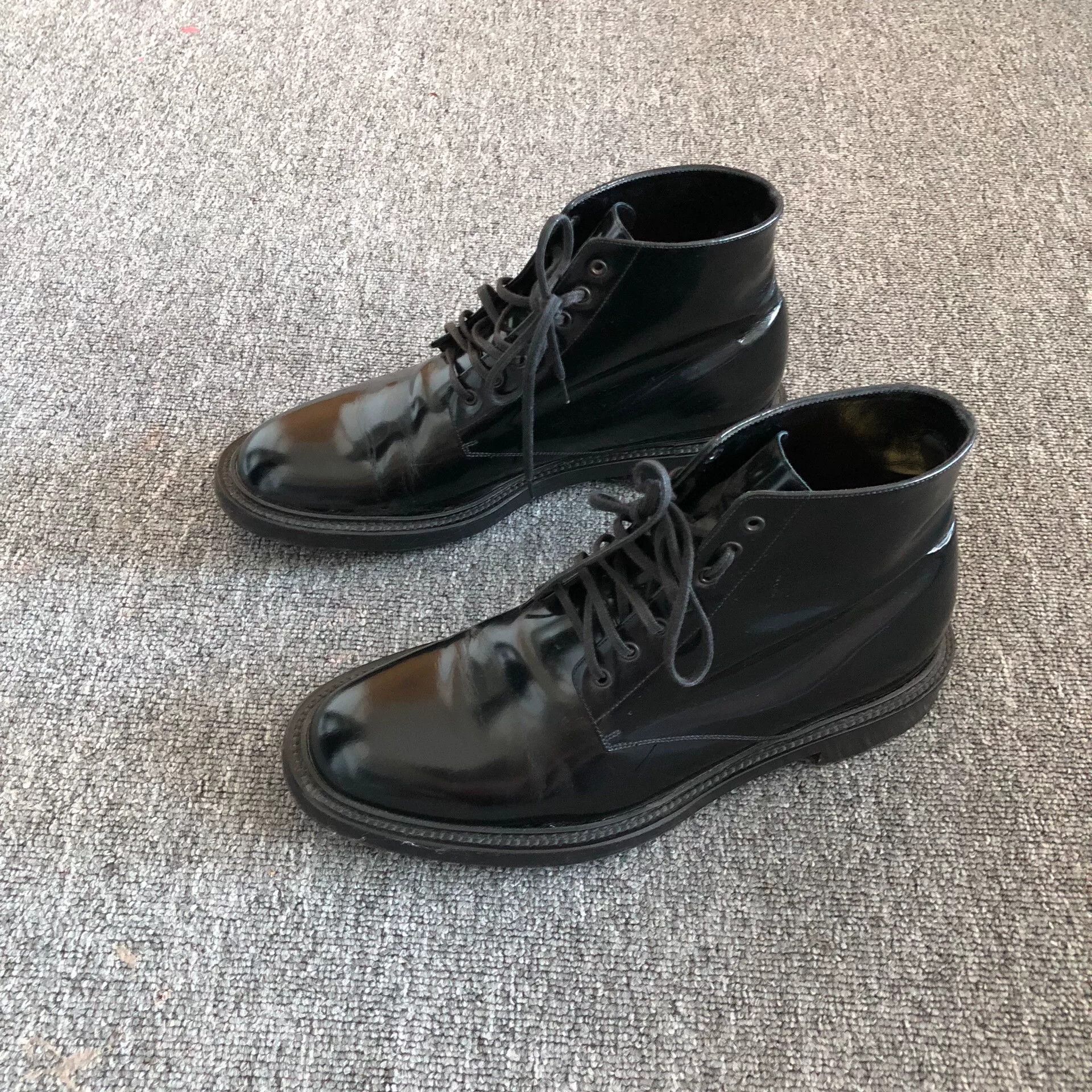 Saint Laurent Paris Saint Laurent Patent Leather High-Top Boots Size US 9 / EU 42 - 1 Thumbnail