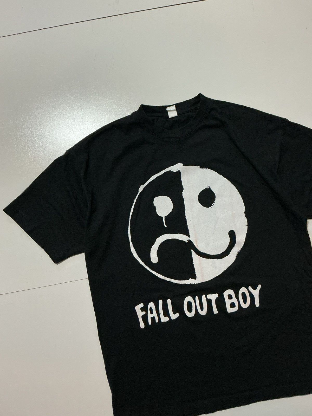 Band Tees Fall Out Boy Bring Me The Horizon Tour Band Face T-Shirt Size US L / EU 52-54 / 3 - 3 Thumbnail