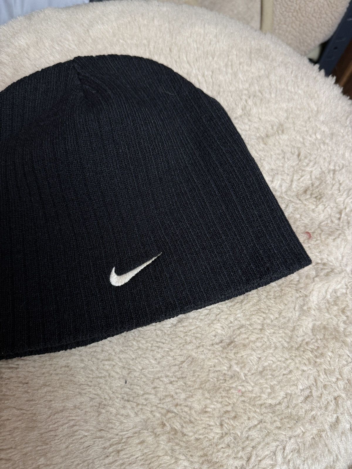 Nike Nike Vintage Y2K Beanie Hat Size ONE SIZE - 3 Thumbnail