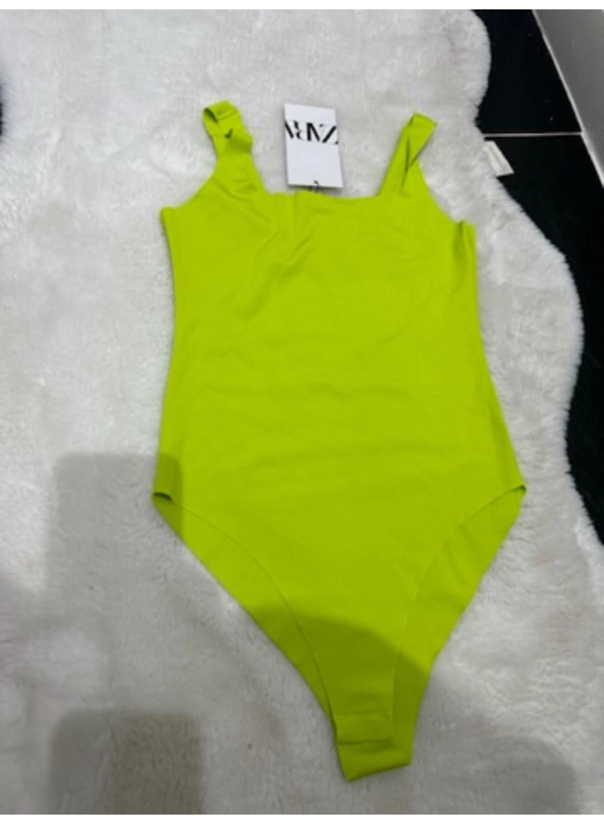 Zara ZARA Neon Vest Size S / US 4 / IT 40 - 1 Thumbnail